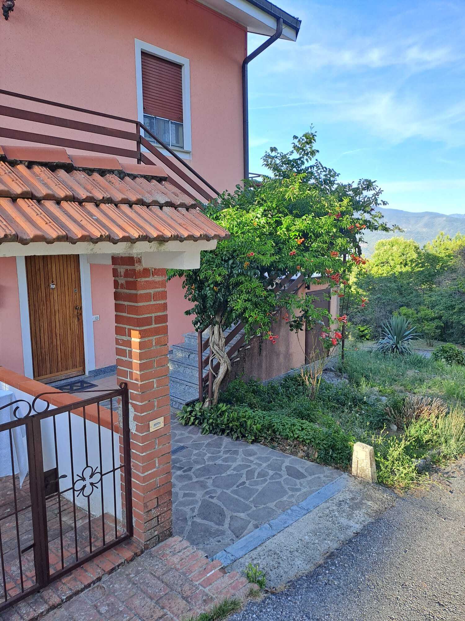 Trilocale in vendita in villaggio la crocetta tavarone 3, Maissana