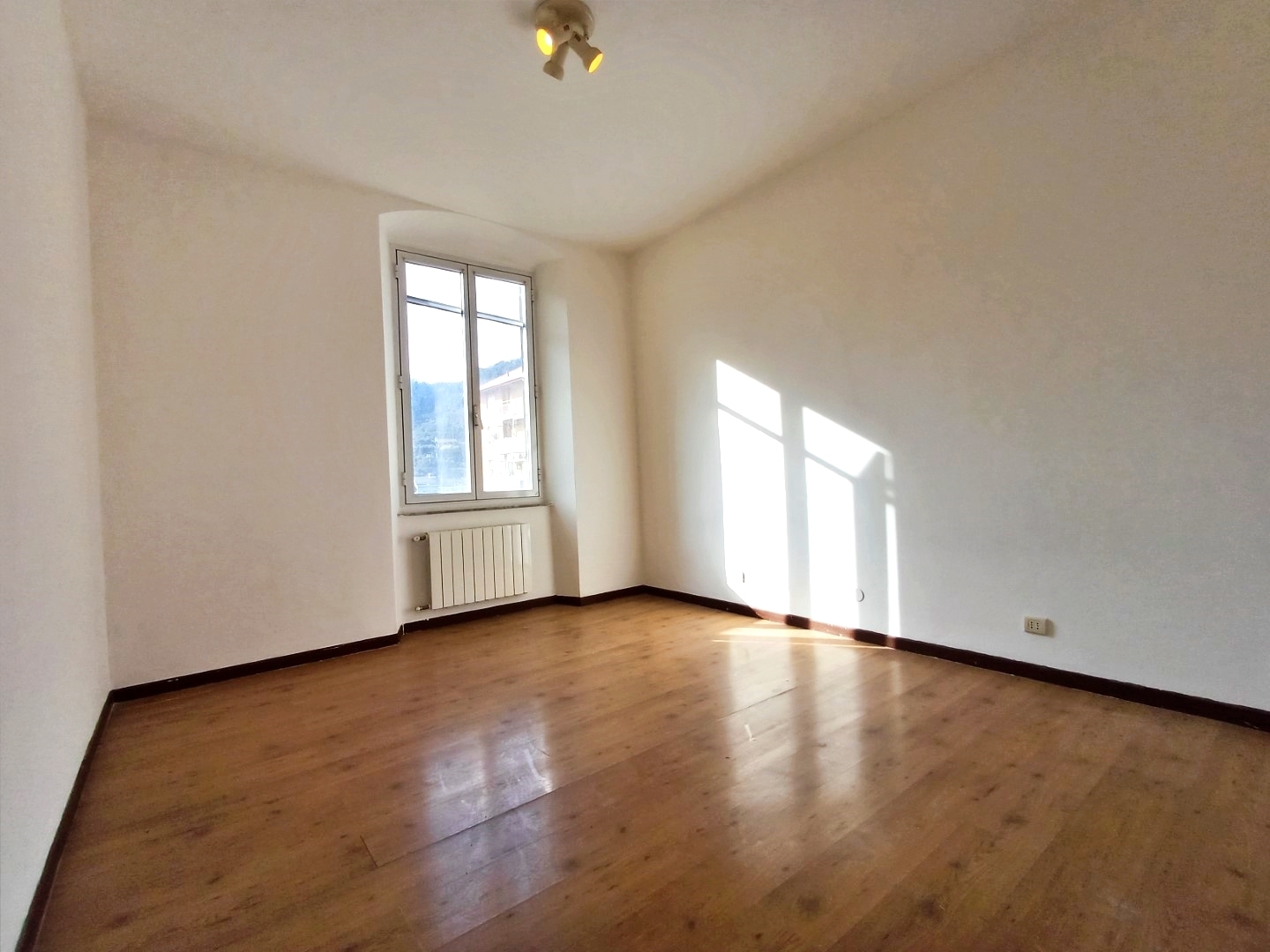 Appartamento con giardino in via nazionale 570, Sestri Levante