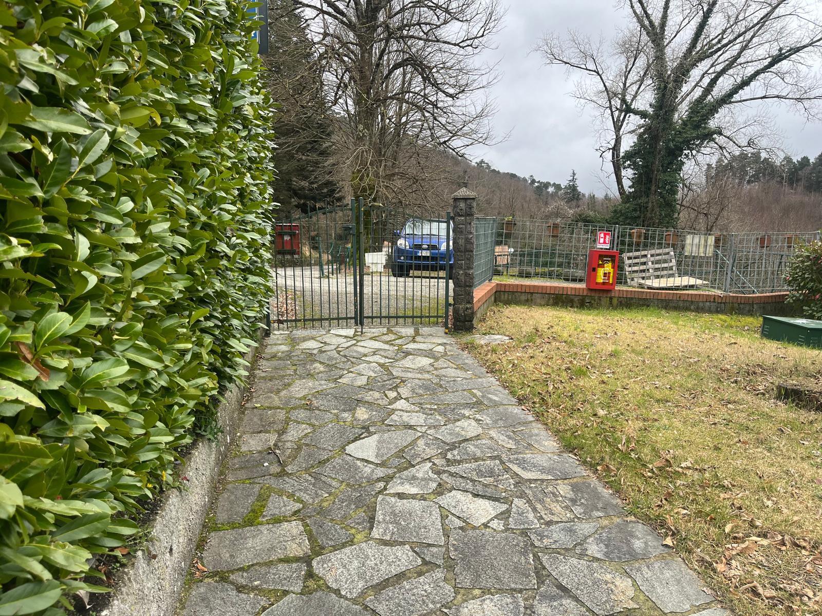 Villa con giardino in via nostra signora della guardia 43, Castiglione Chiavarese