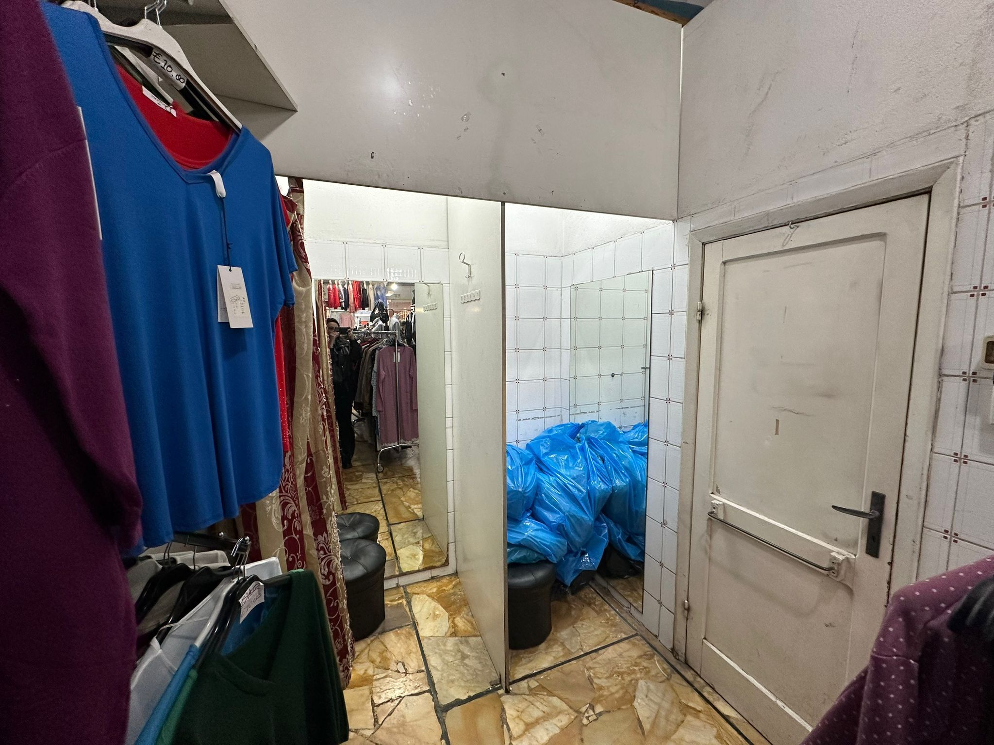 Locale commerciale da ristrutturare in via magenta 15, Chiavari