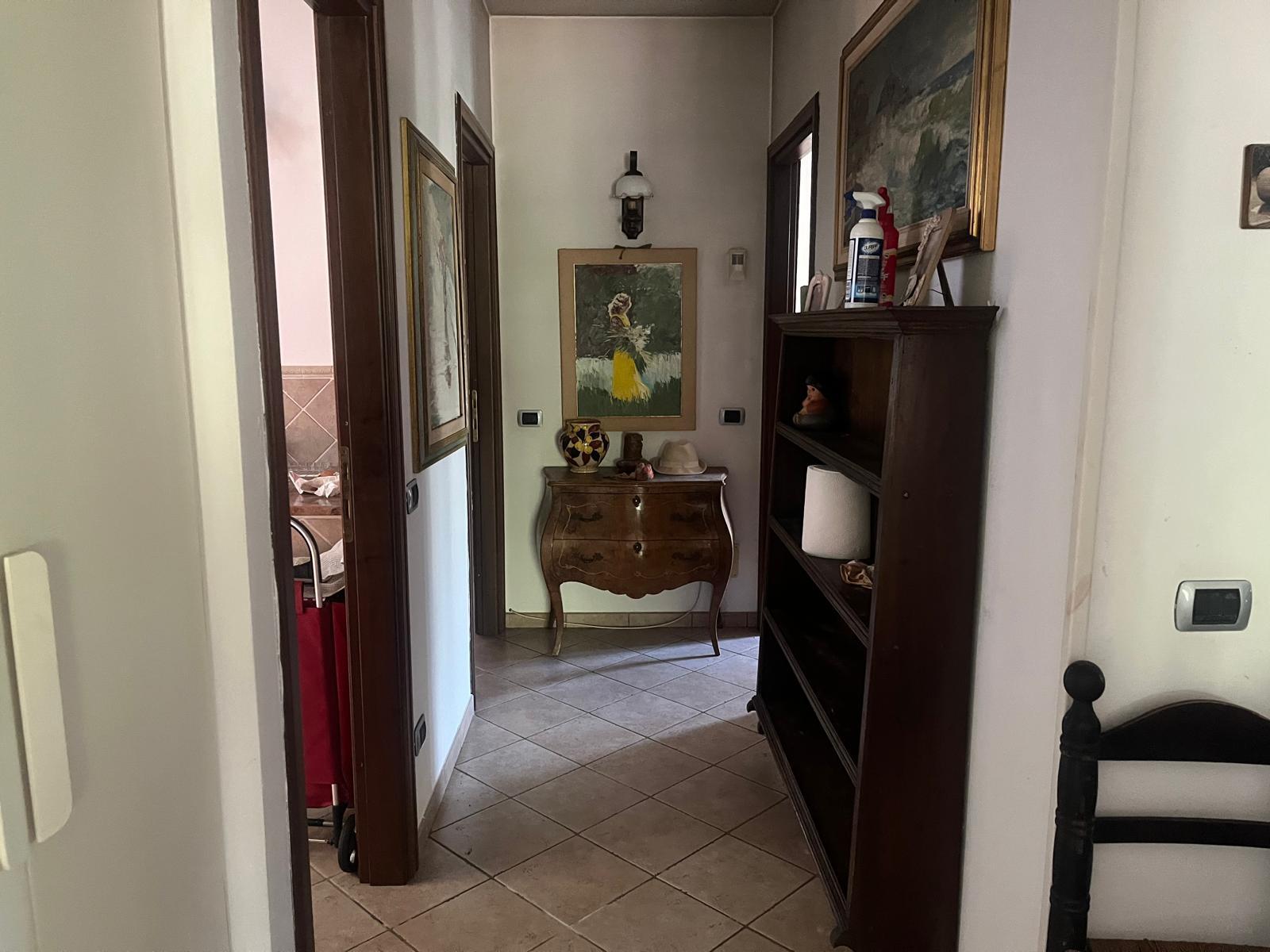 Villa con giardino in via salvatore gatti 19, Castiglione Chiavarese