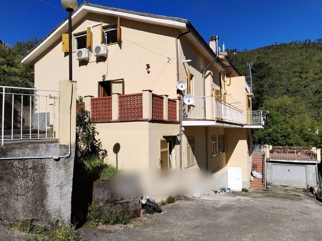 Villa da ristrutturare in via olivella caminata 36, Casarza Ligure