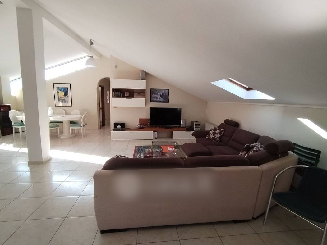 Mansarda da ristrutturare in via olivella caminata 36, Casarza Ligure