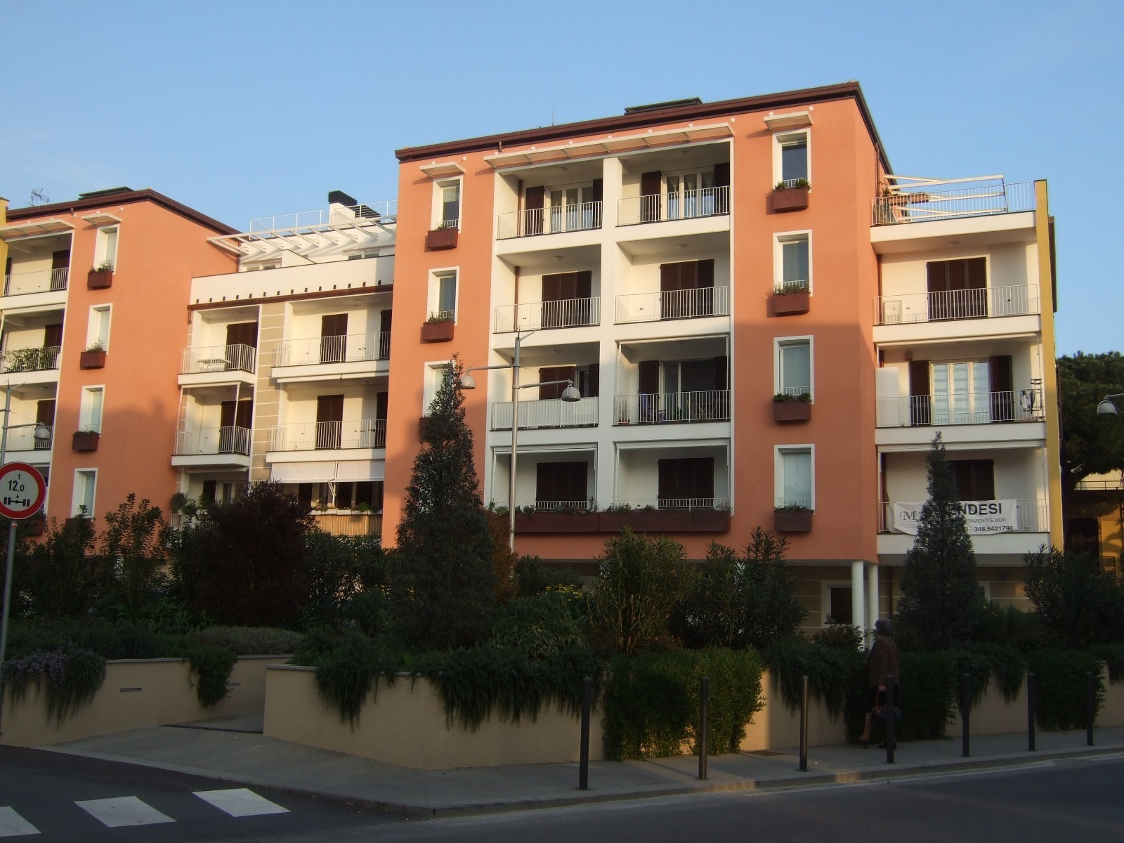 Bilocale con terrazzo in viale mazzini 158, Sestri Levante