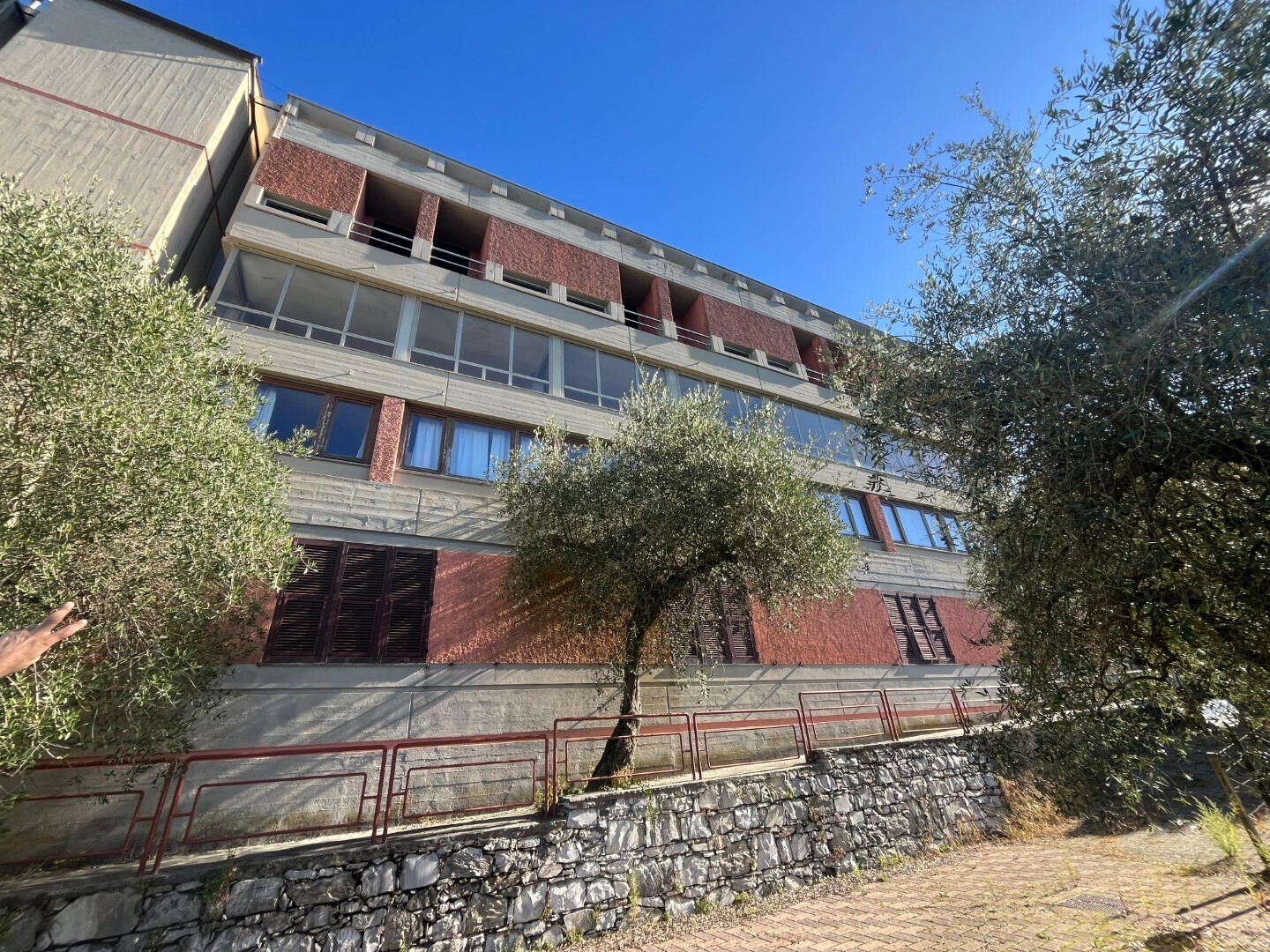 Stabile/Palazzo da ristrutturare in via miramare 43, Leivi