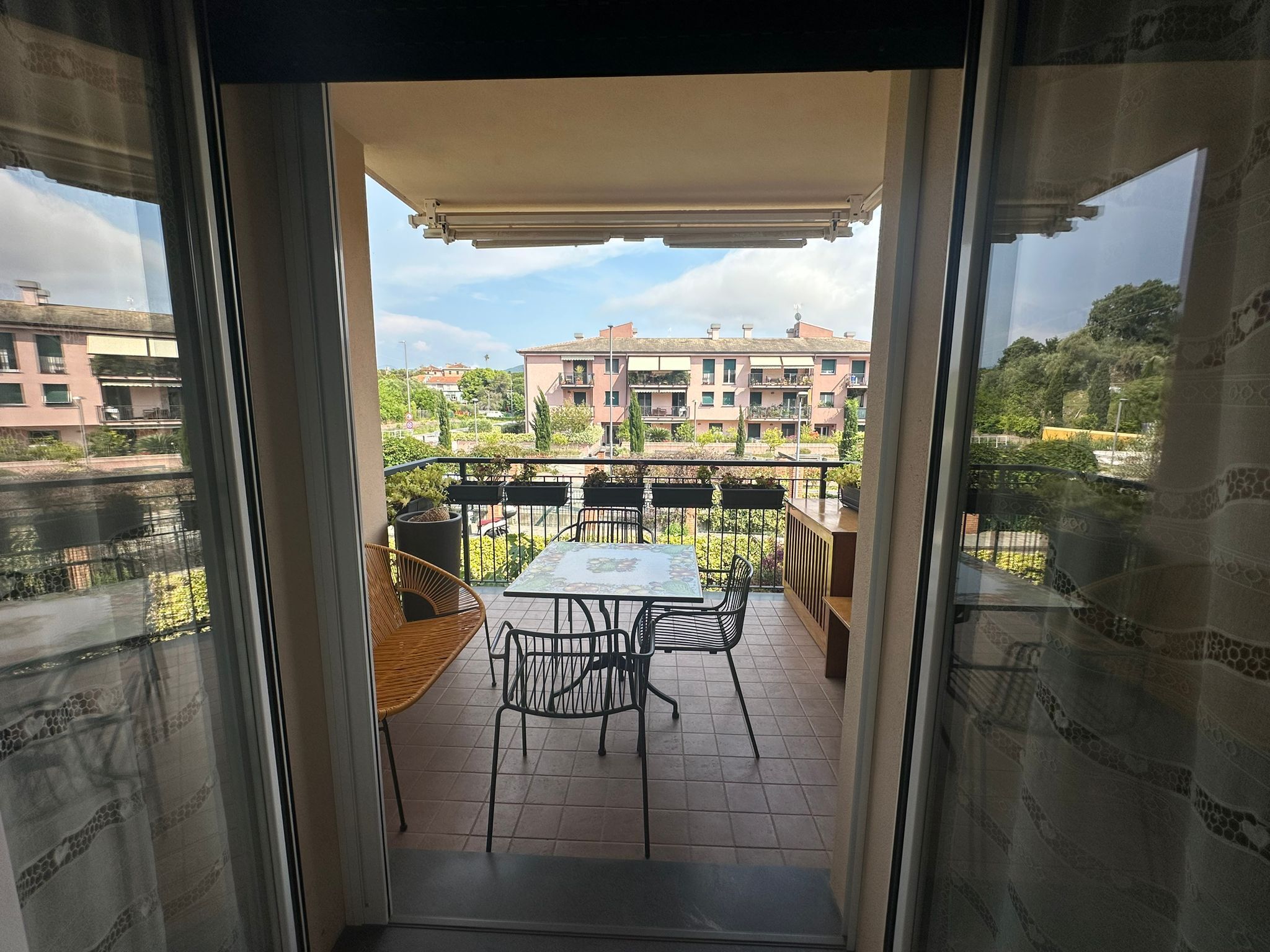 Appartamento con terrazzo in via privata emilia 170, Sestri Levante