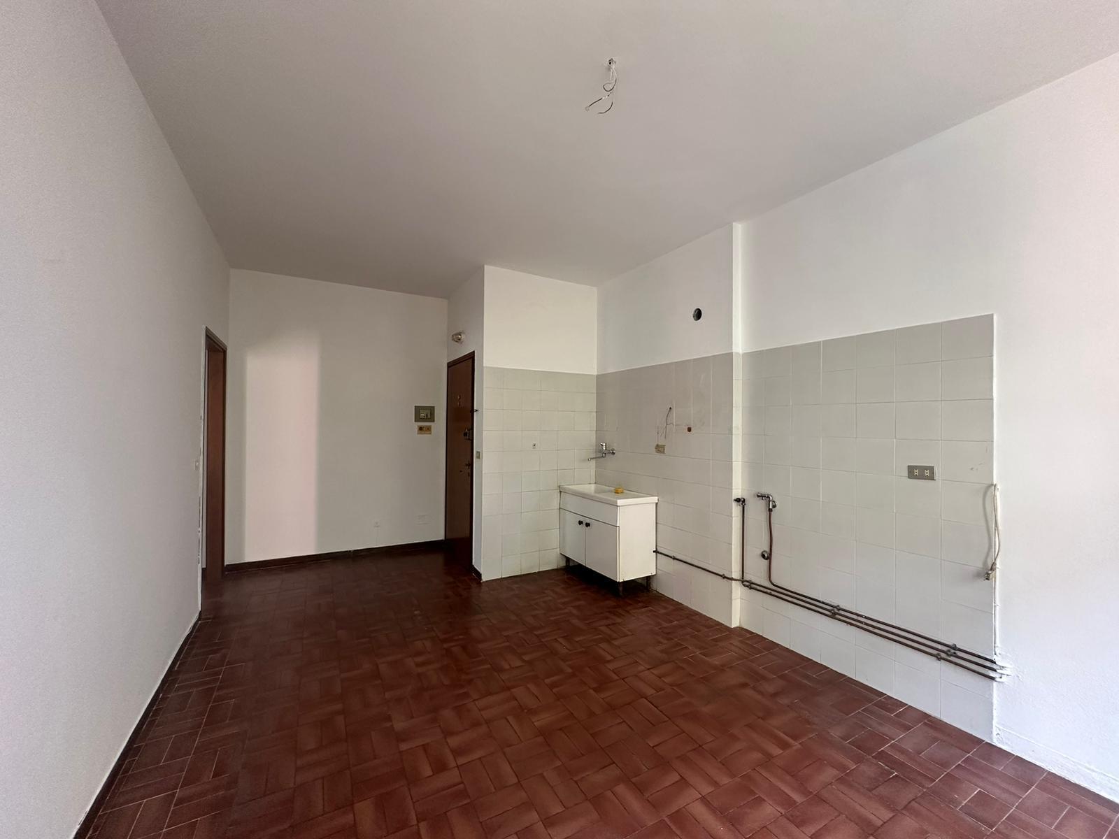 Bilocale da ristrutturare in via san d'acquisto 8, Casarza Ligure