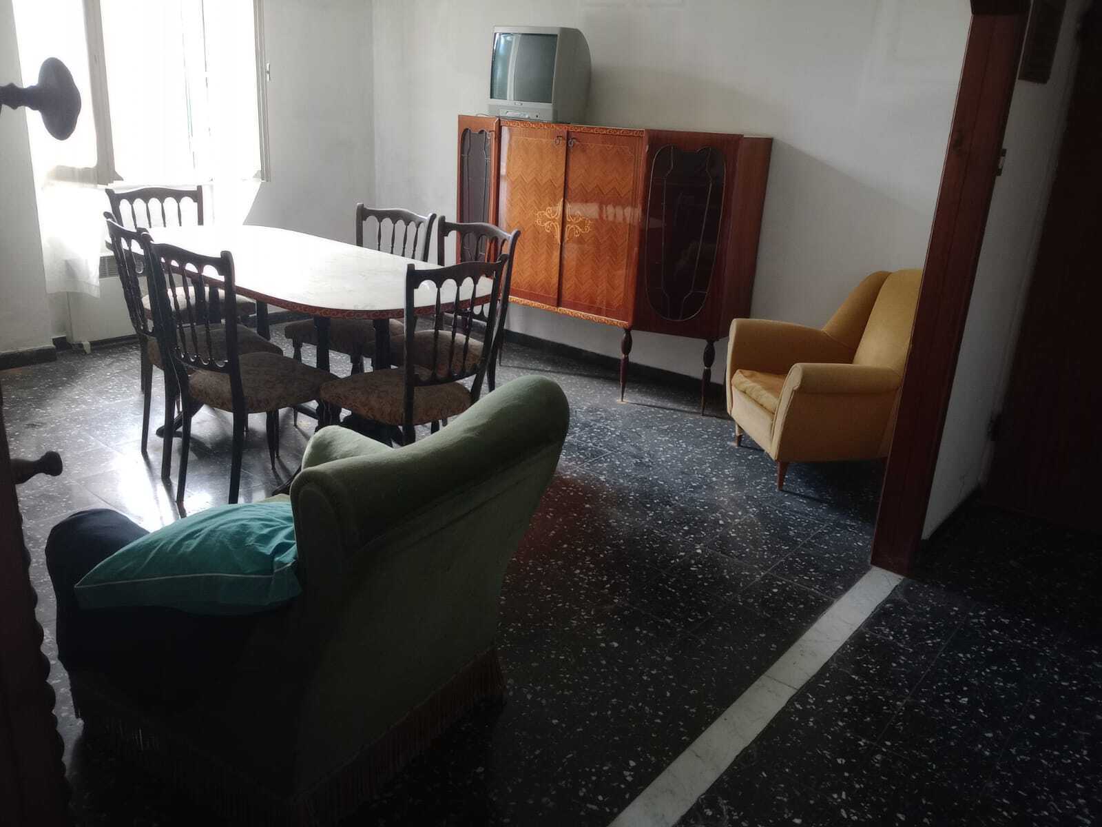 Appartamento con terrazzo in via 4 novembre 19, Carro