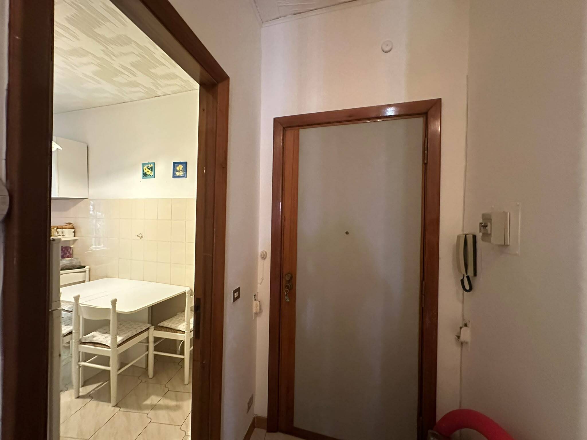 Trilocale da ristrutturare in via modena 18, Lavagna