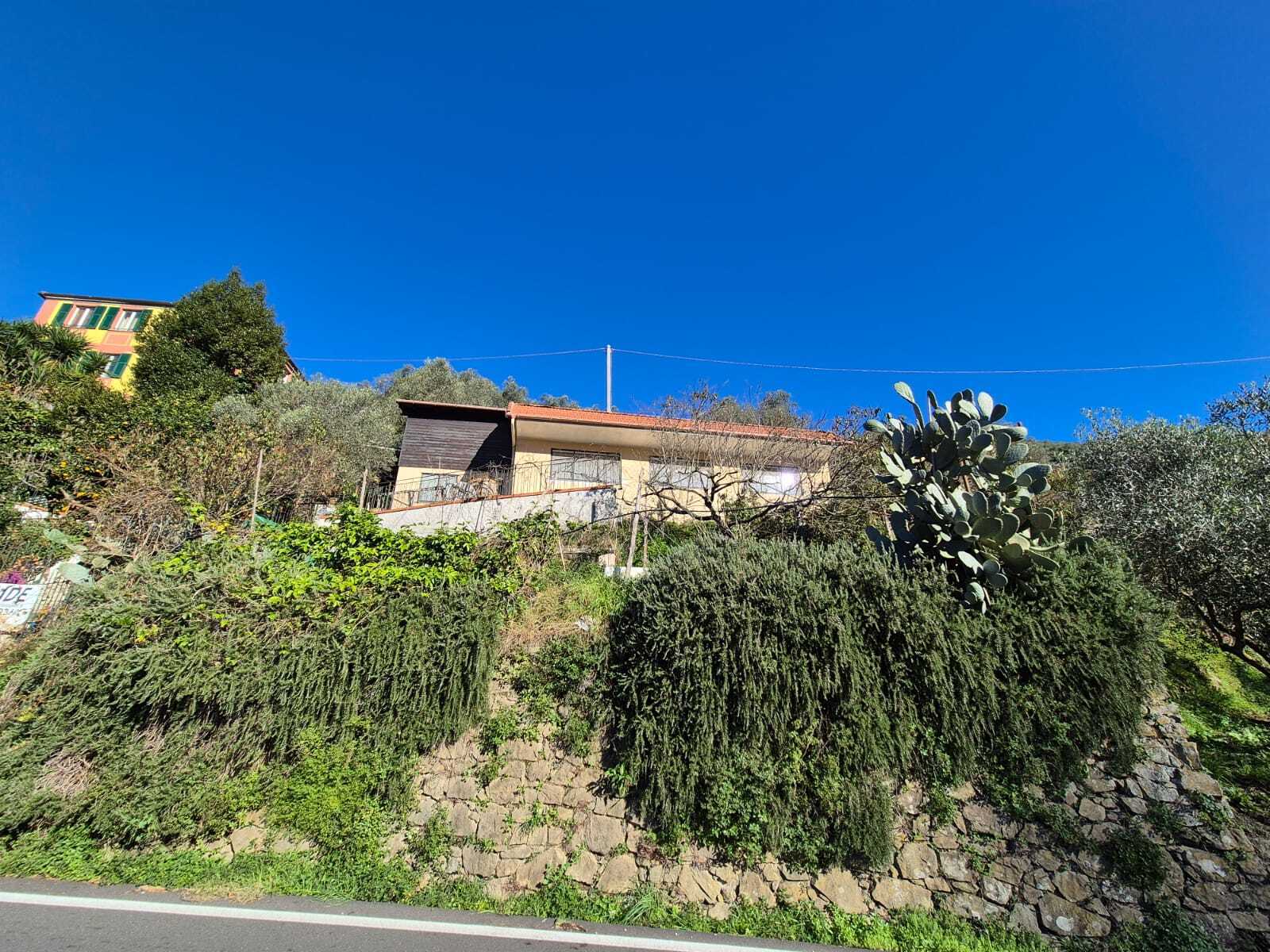 Magazzino da ristrutturare in villa rovereto 21, Sestri Levante