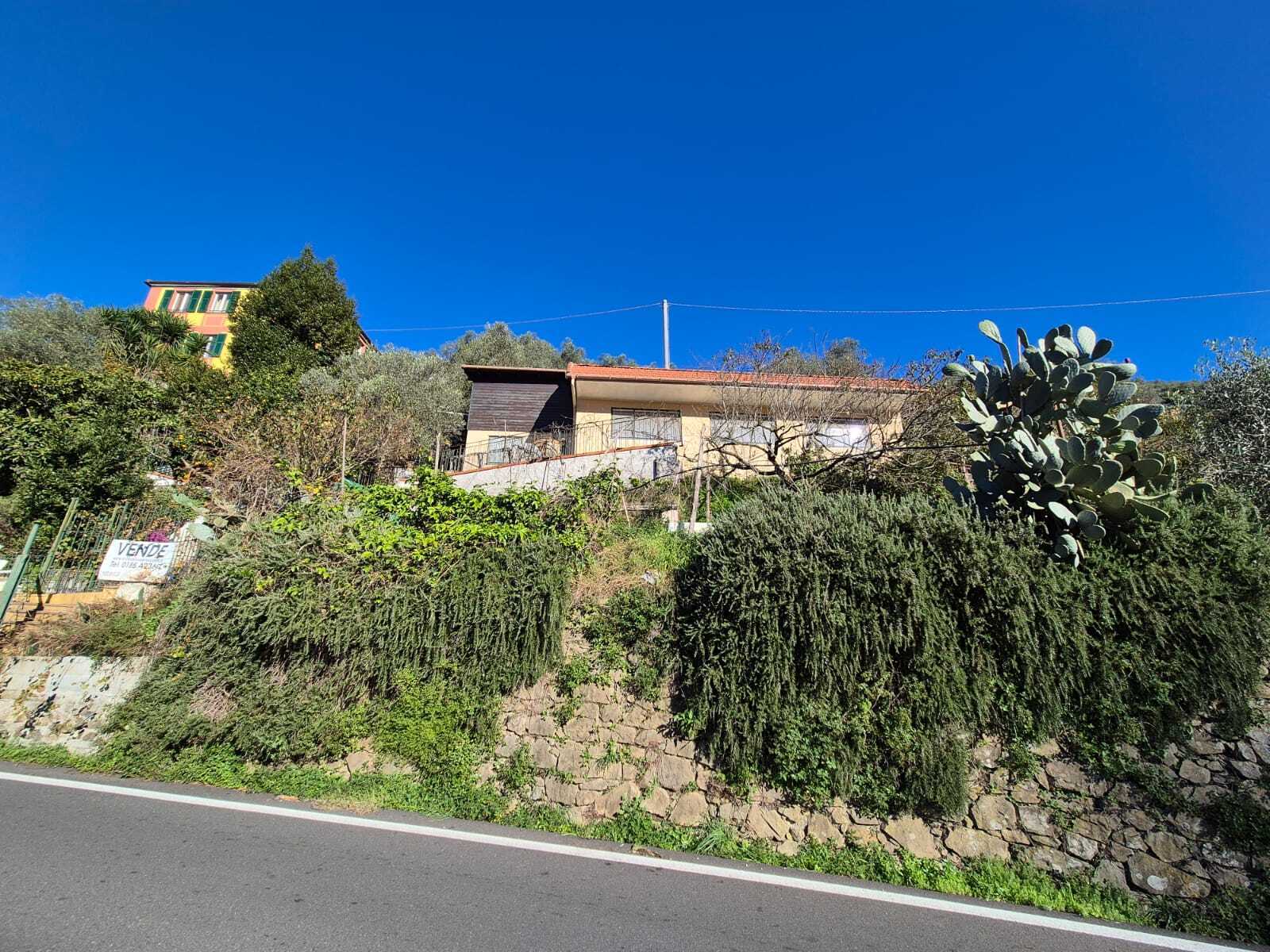 Magazzino da ristrutturare in villa rovereto 21, Sestri Levante