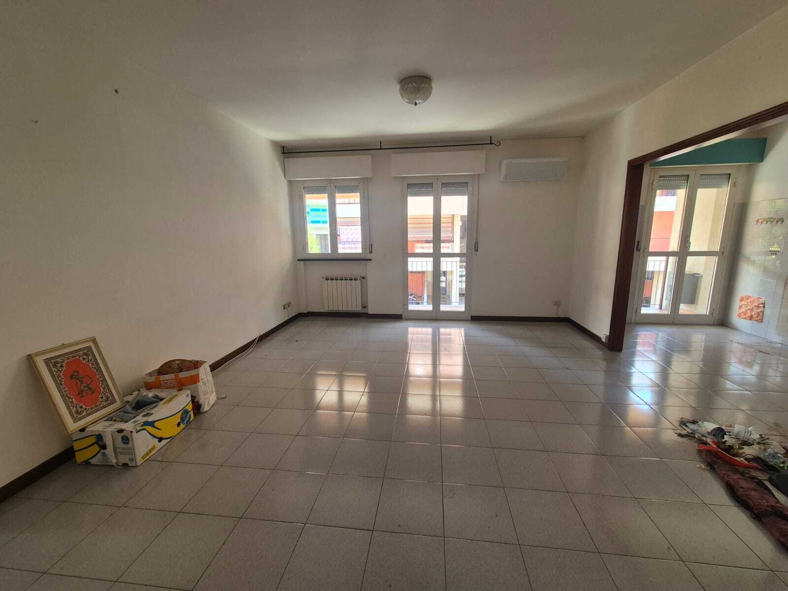 Trilocale da ristrutturare in via bruno primi 12, Sestri Levante