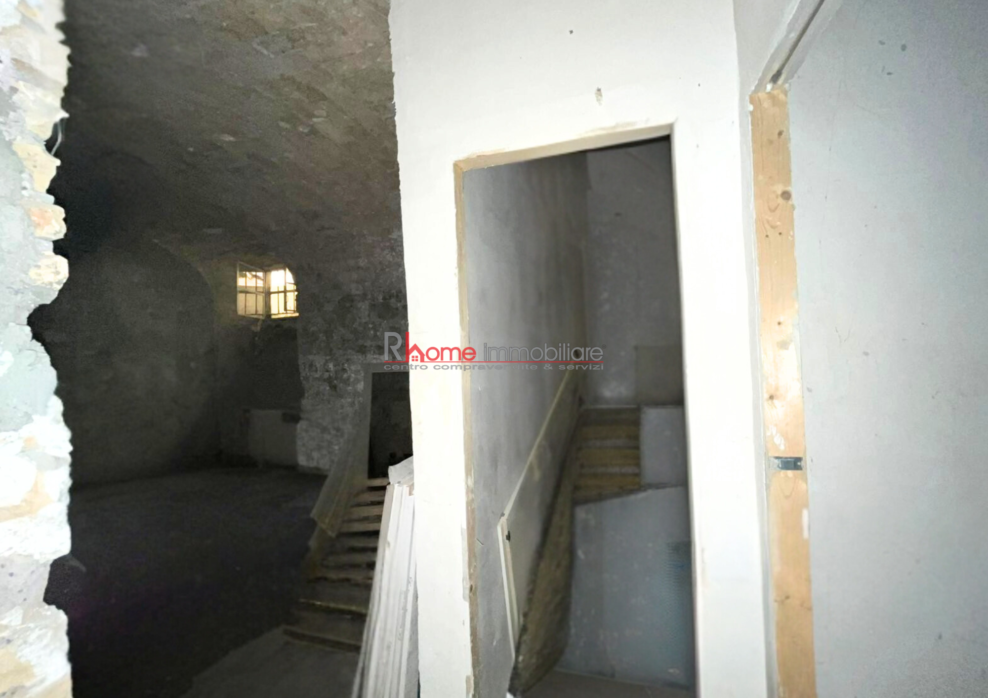 Bilocale da ristrutturare a Roma