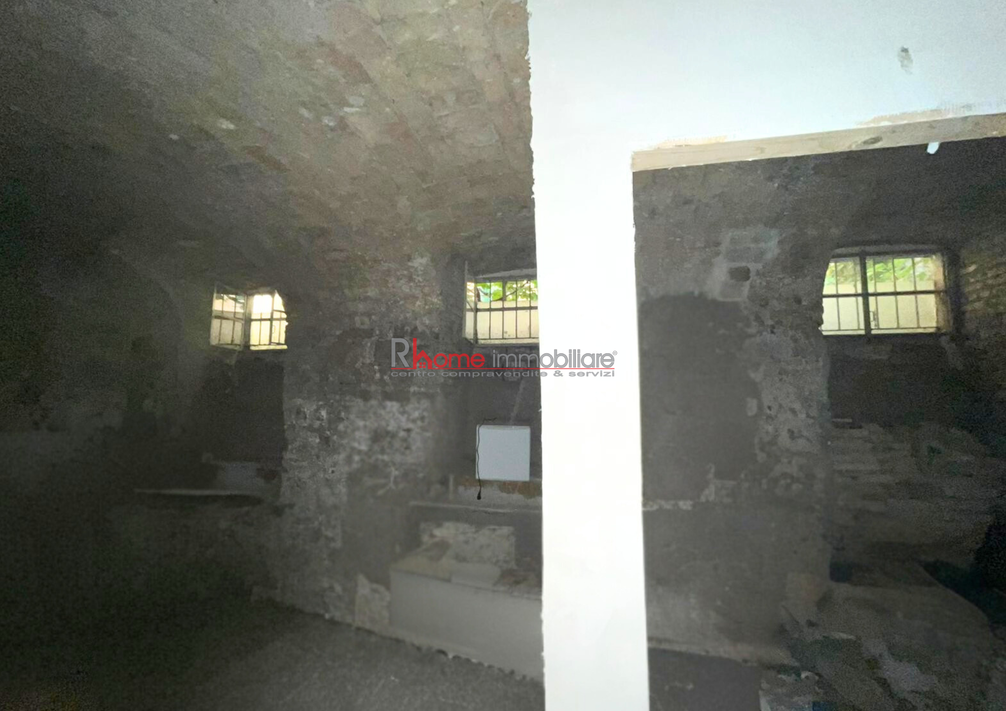 Bilocale da ristrutturare a Roma