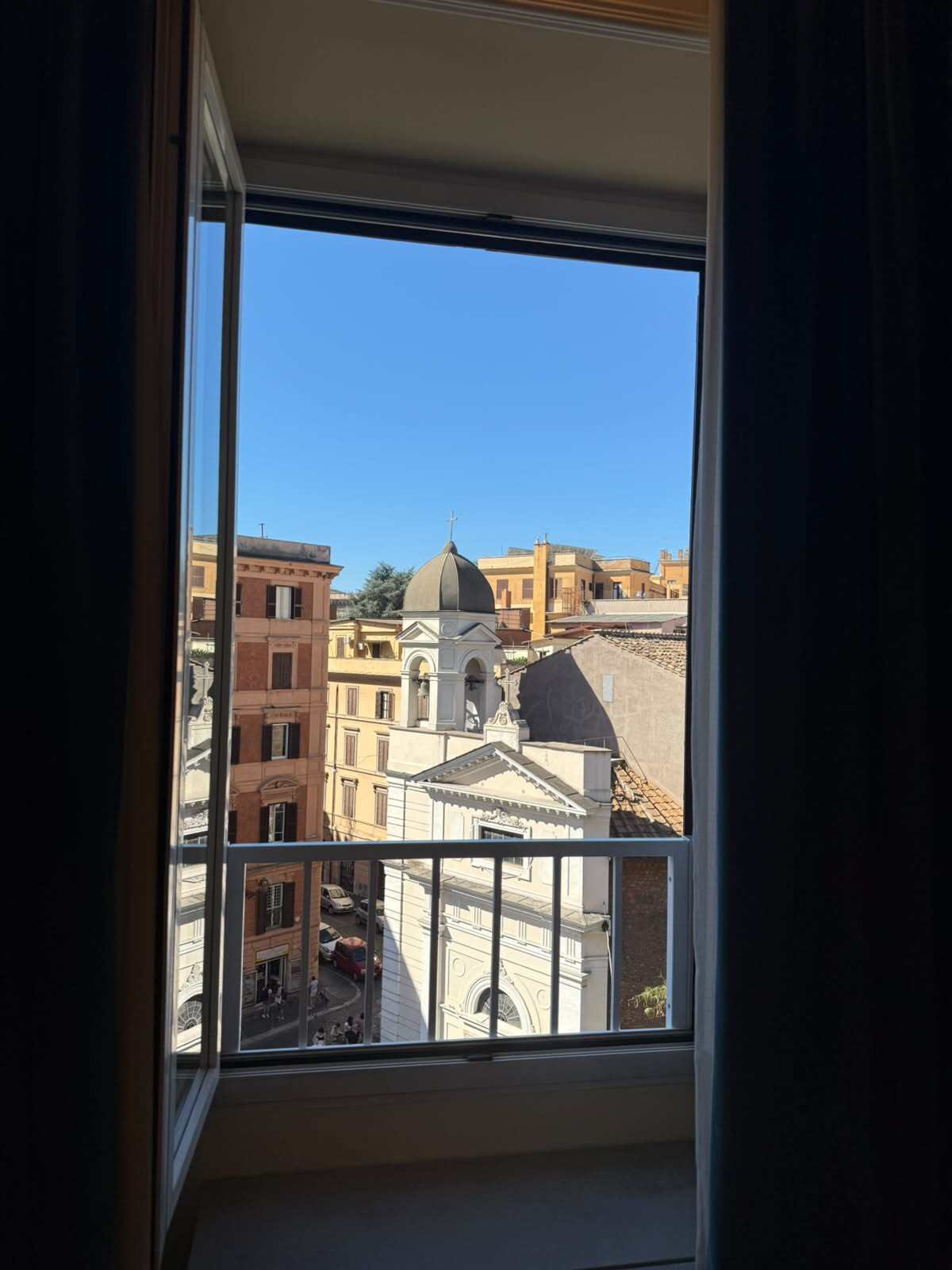 Appartamento ristrutturato in via carlo alberto 18, Roma