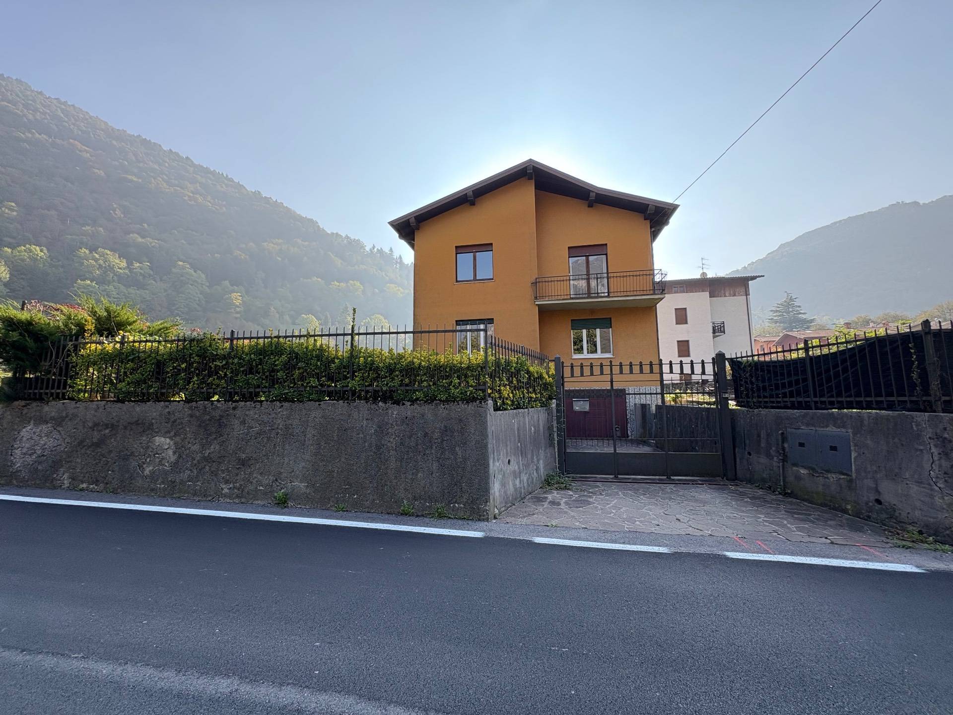 Casa indipendente in vendita a Piario