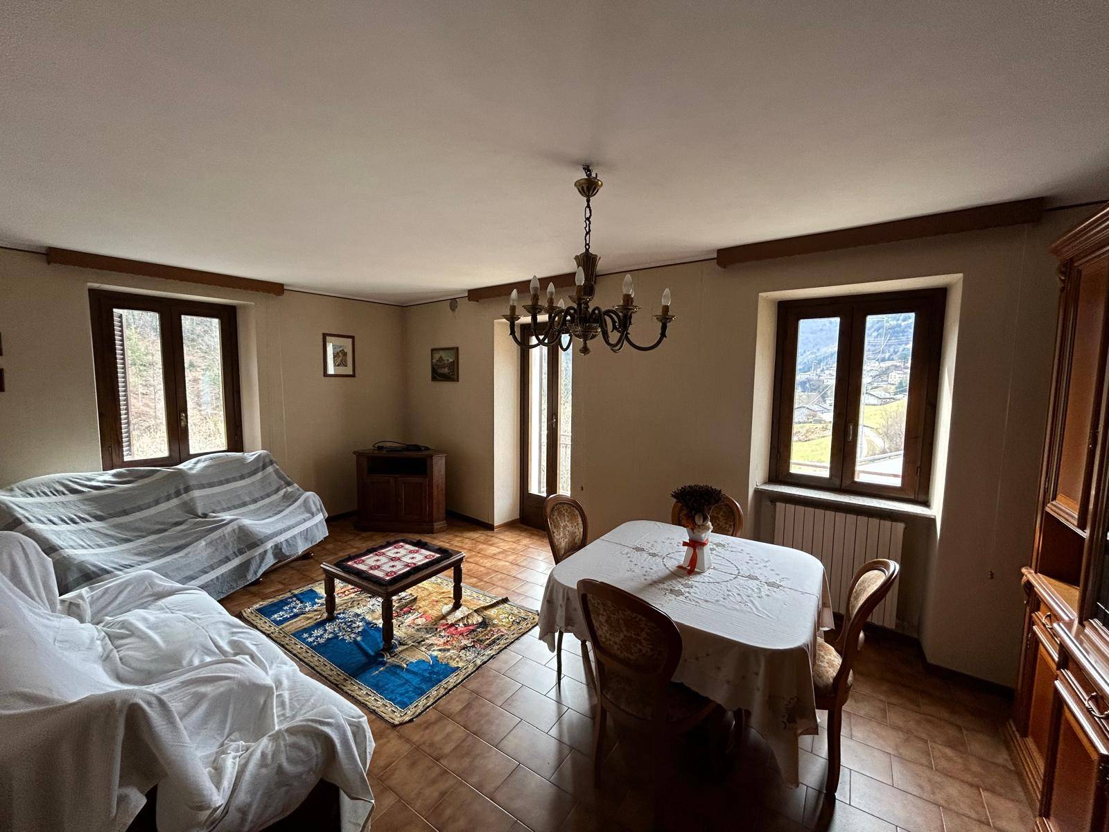 Casa semindipendente in vendita a Gromo