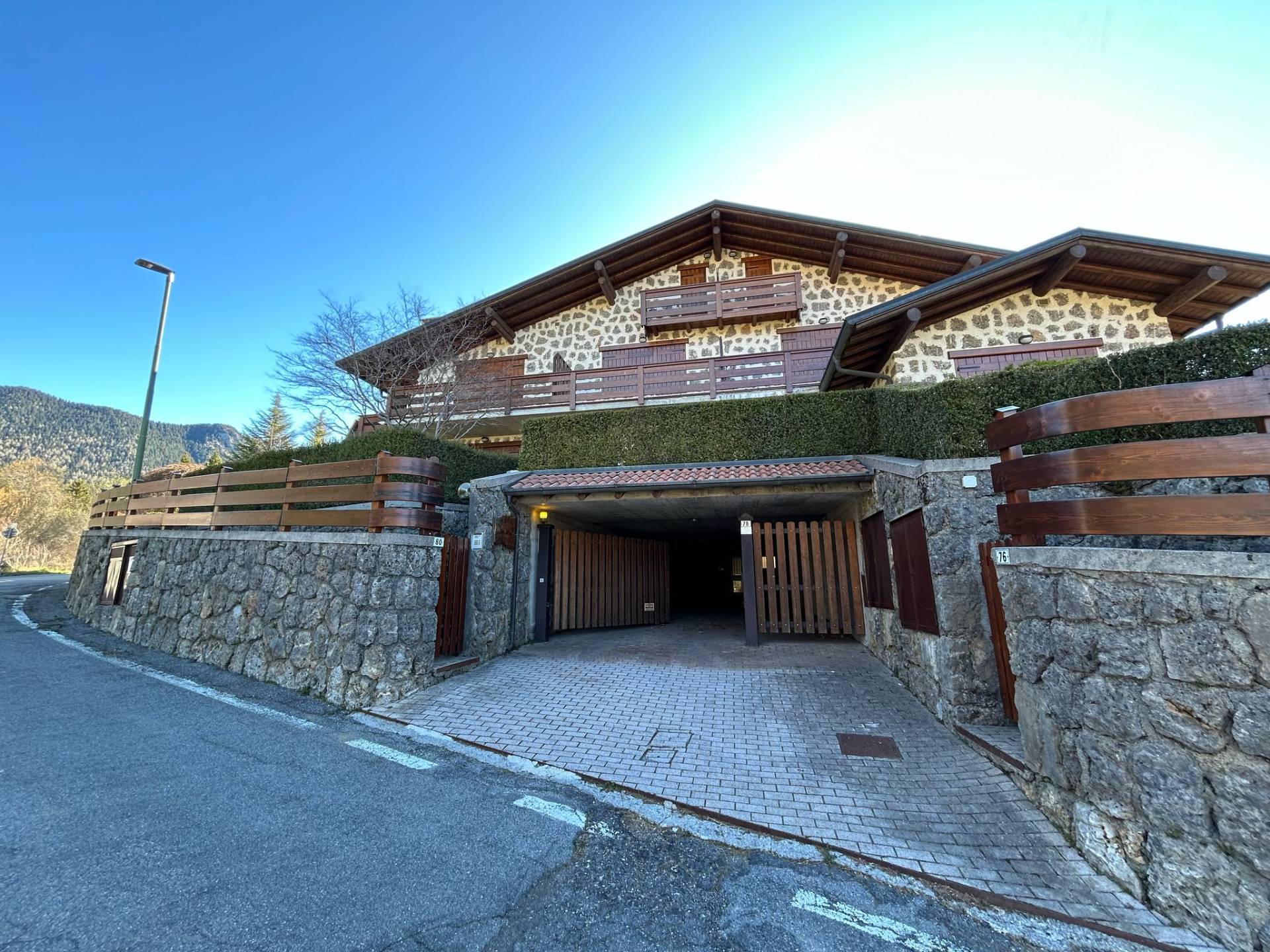 Appartamento in vendita a Castione della Presolana, Dorga