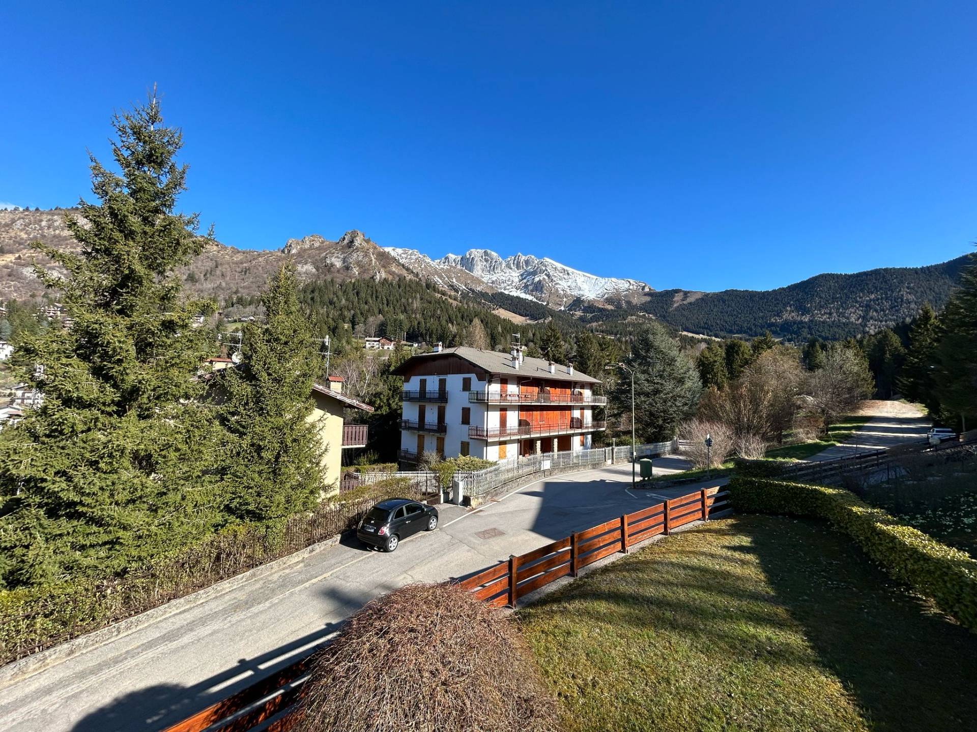 Appartamento in vendita a Castione della Presolana, Dorga