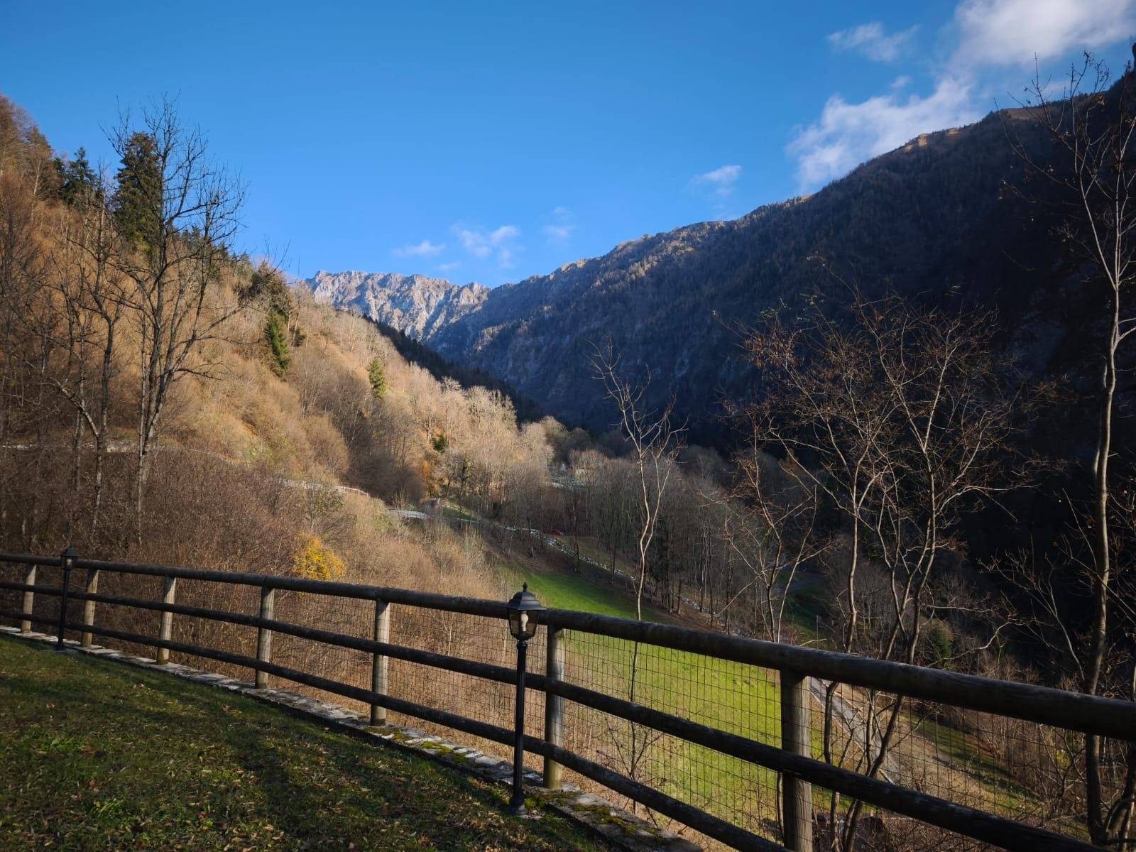 Villa bifamiliare in vendita a Oltressenda Alta, Spinelli