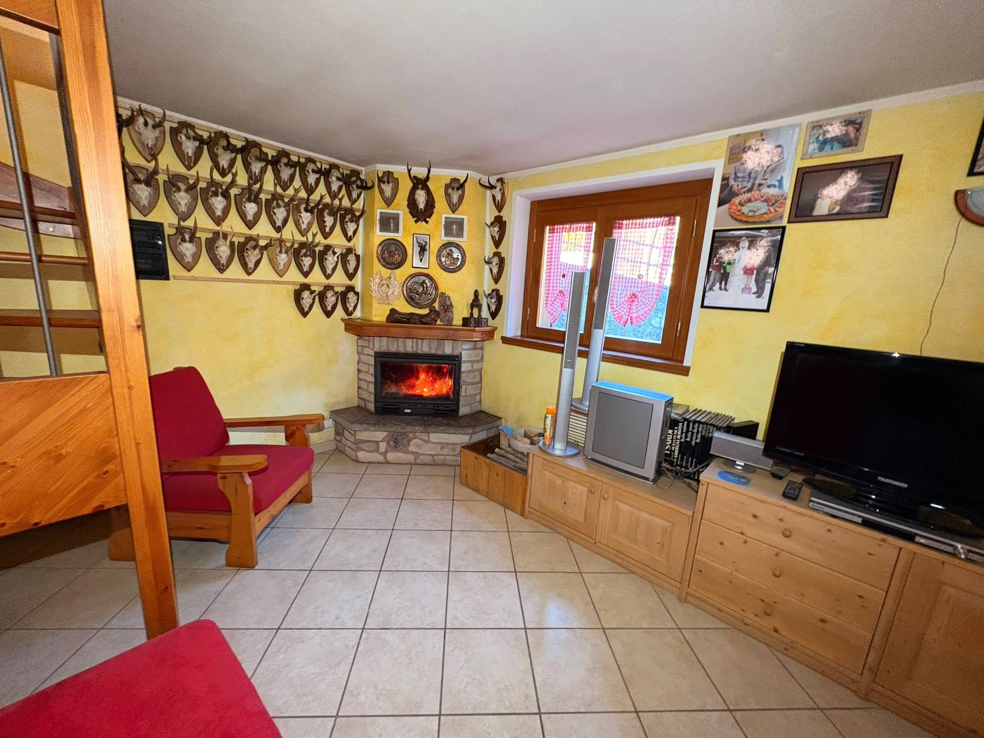 Villa bifamiliare in vendita a Castione della Presolana