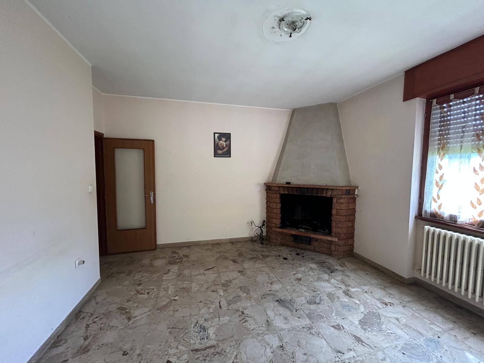 Palazzo intero stabile in vendita a Ardesio