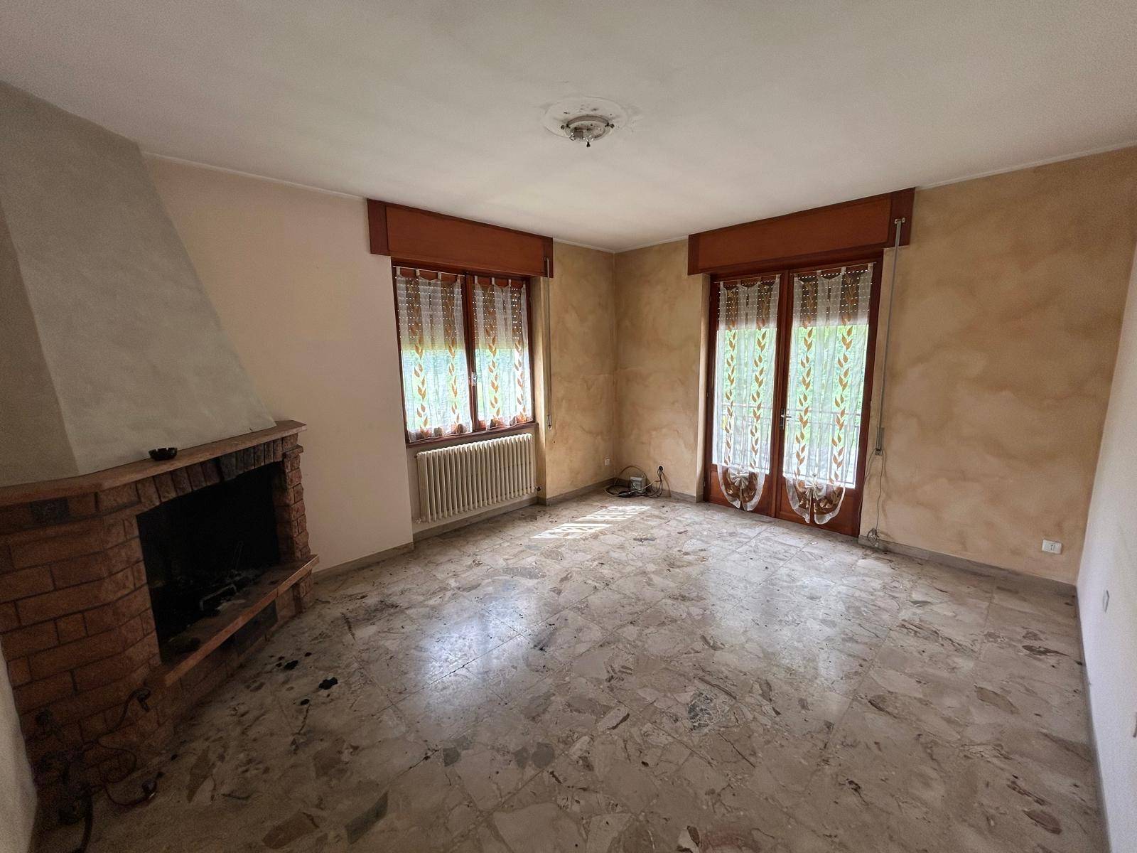 Palazzo intero stabile in vendita a Ardesio