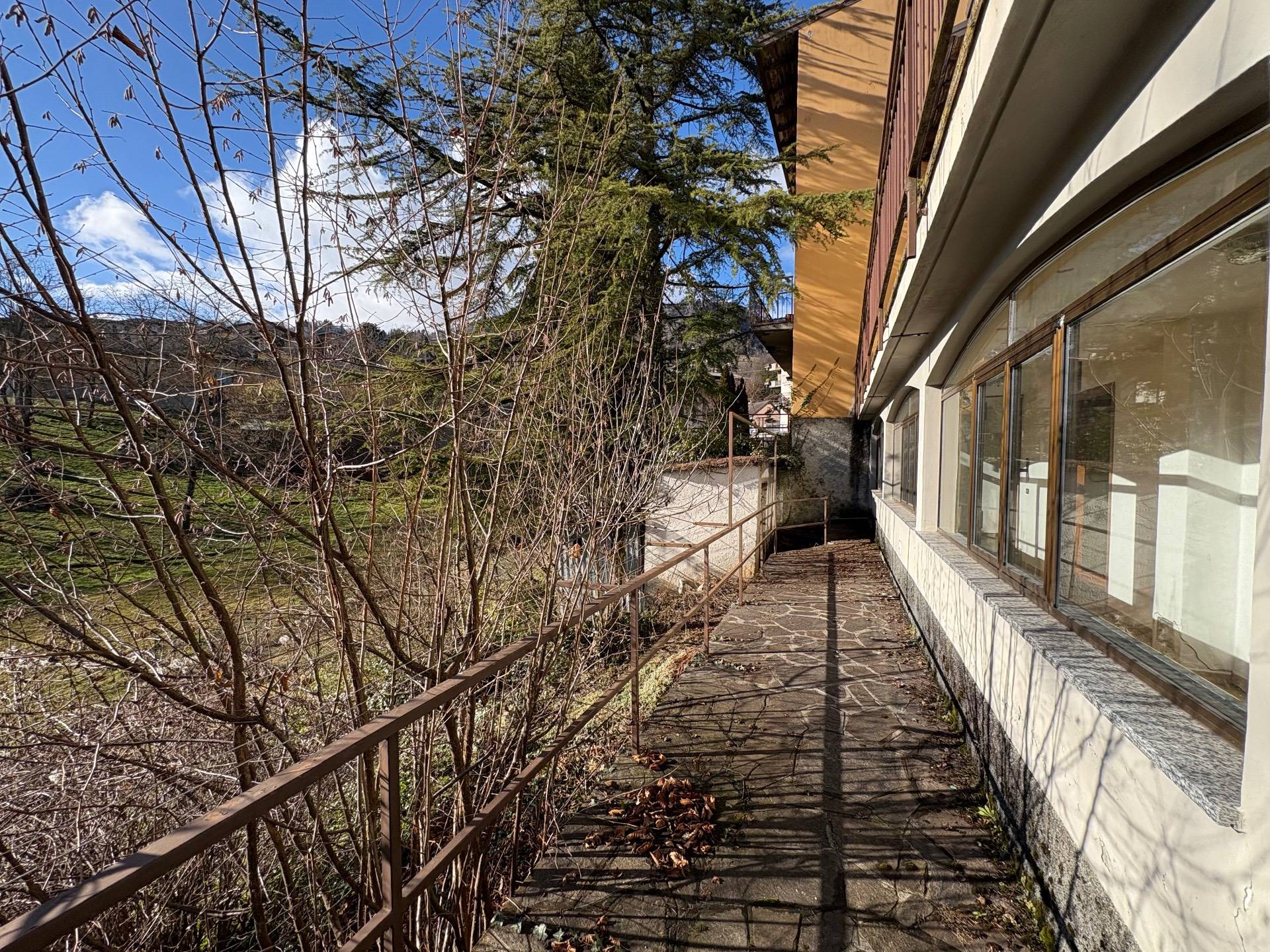 Casa indipendente in vendita a Premolo