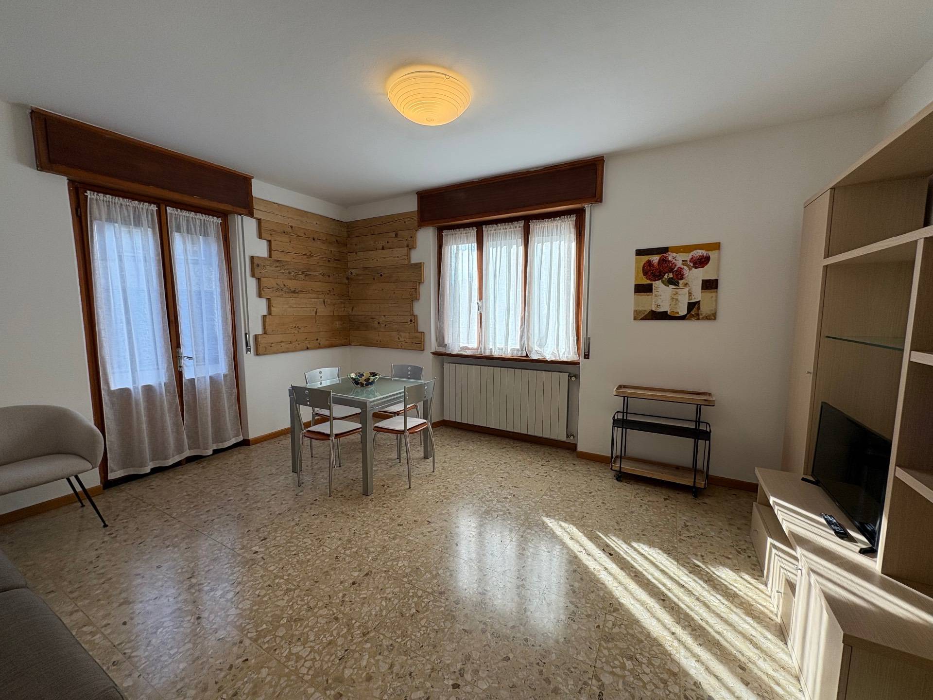 Casa indipendente in vendita a Castione della Presolana, Bratto