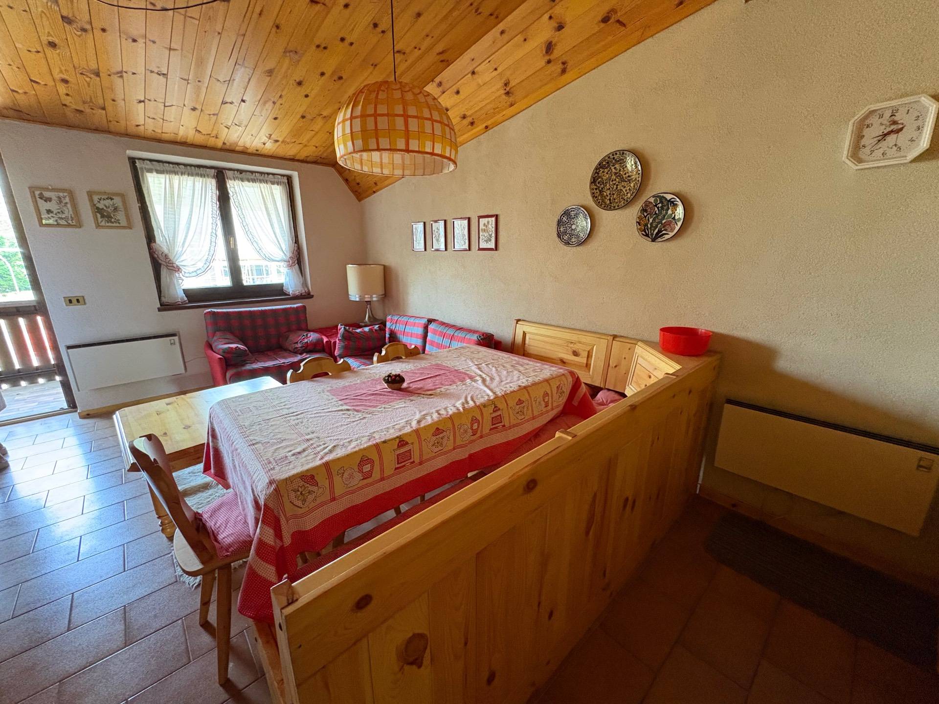 Appartamento in vendita a Castione della Presolana, Dorga