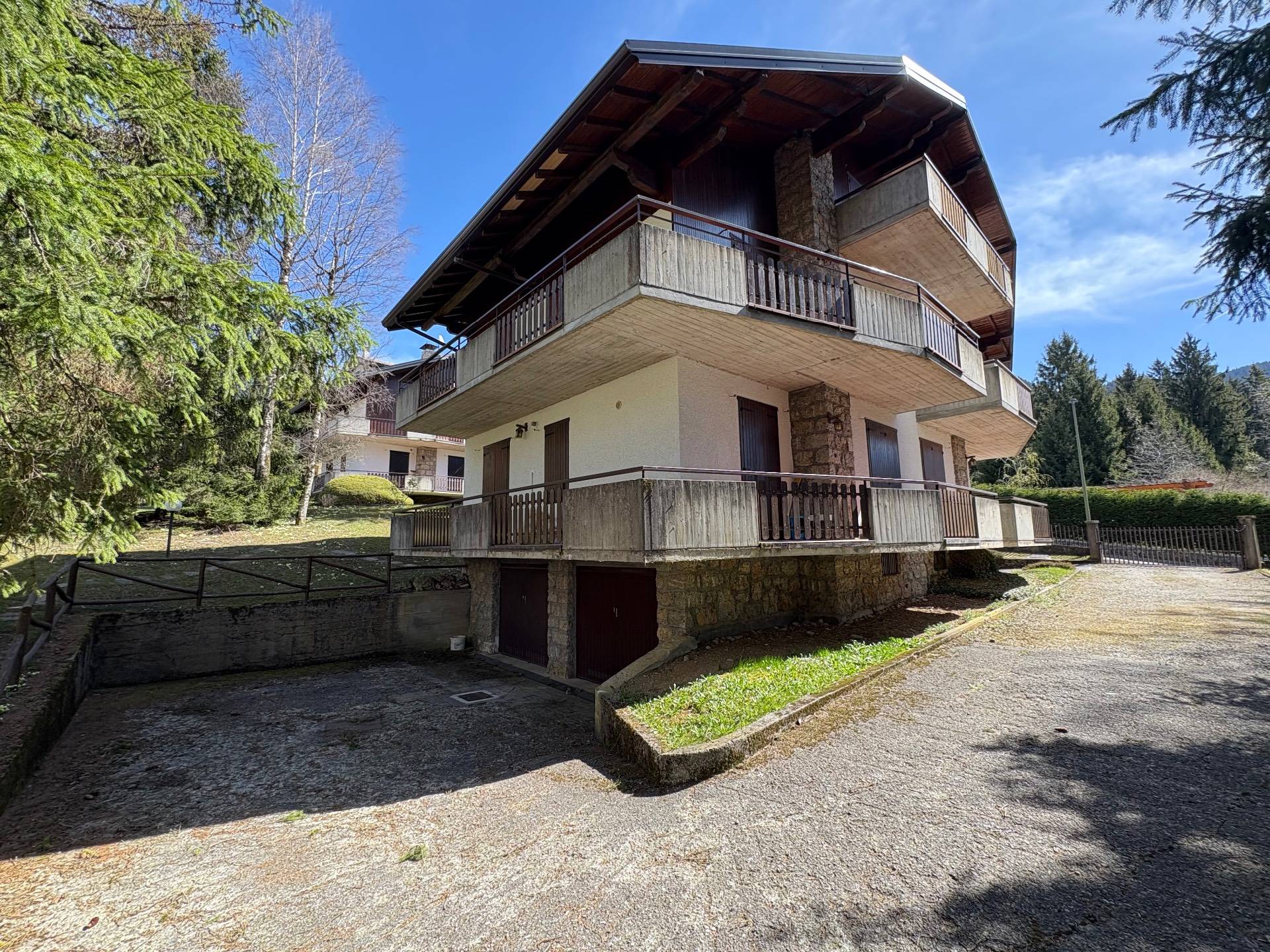 Appartamento in vendita a Castione della Presolana, Dorga