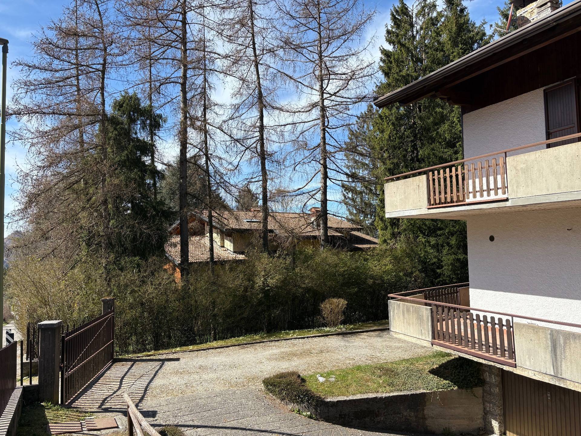 Appartamento in vendita a Castione della Presolana, Dorga