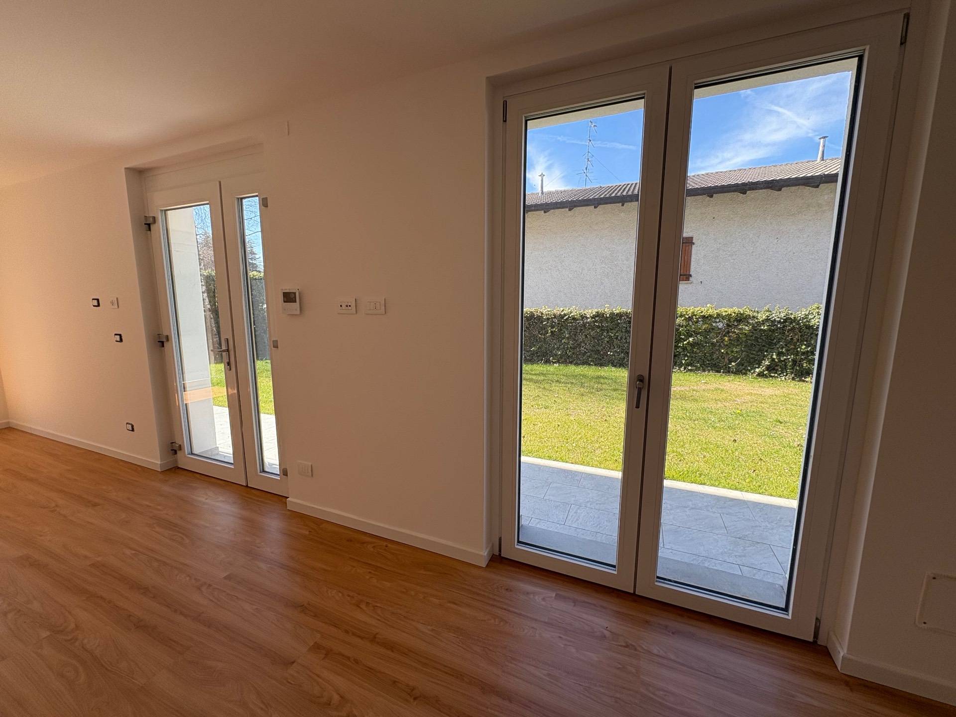 Villa bifamiliare in vendita a Castione della Presolana, Dorga