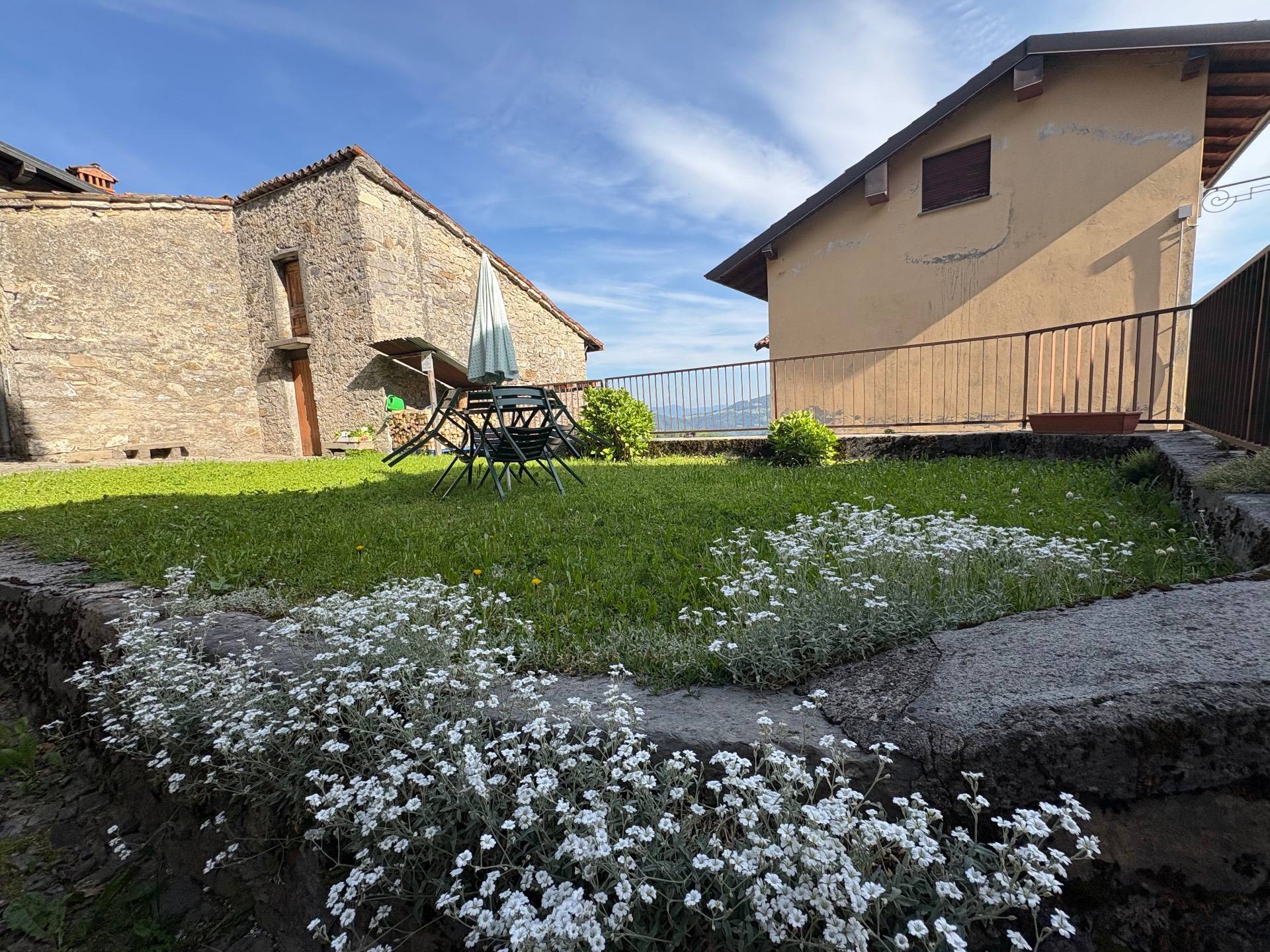 Casa indipendente in vendita a Oneta, Cantoni