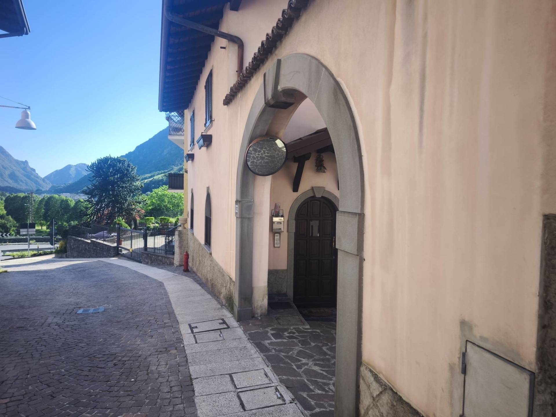 Appartamento in vendita a Villa d'Ogna