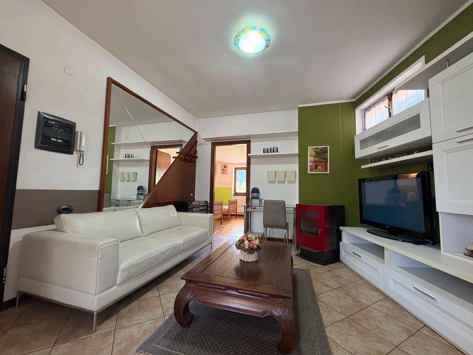 Appartamento in vendita a Villa d'Ogna