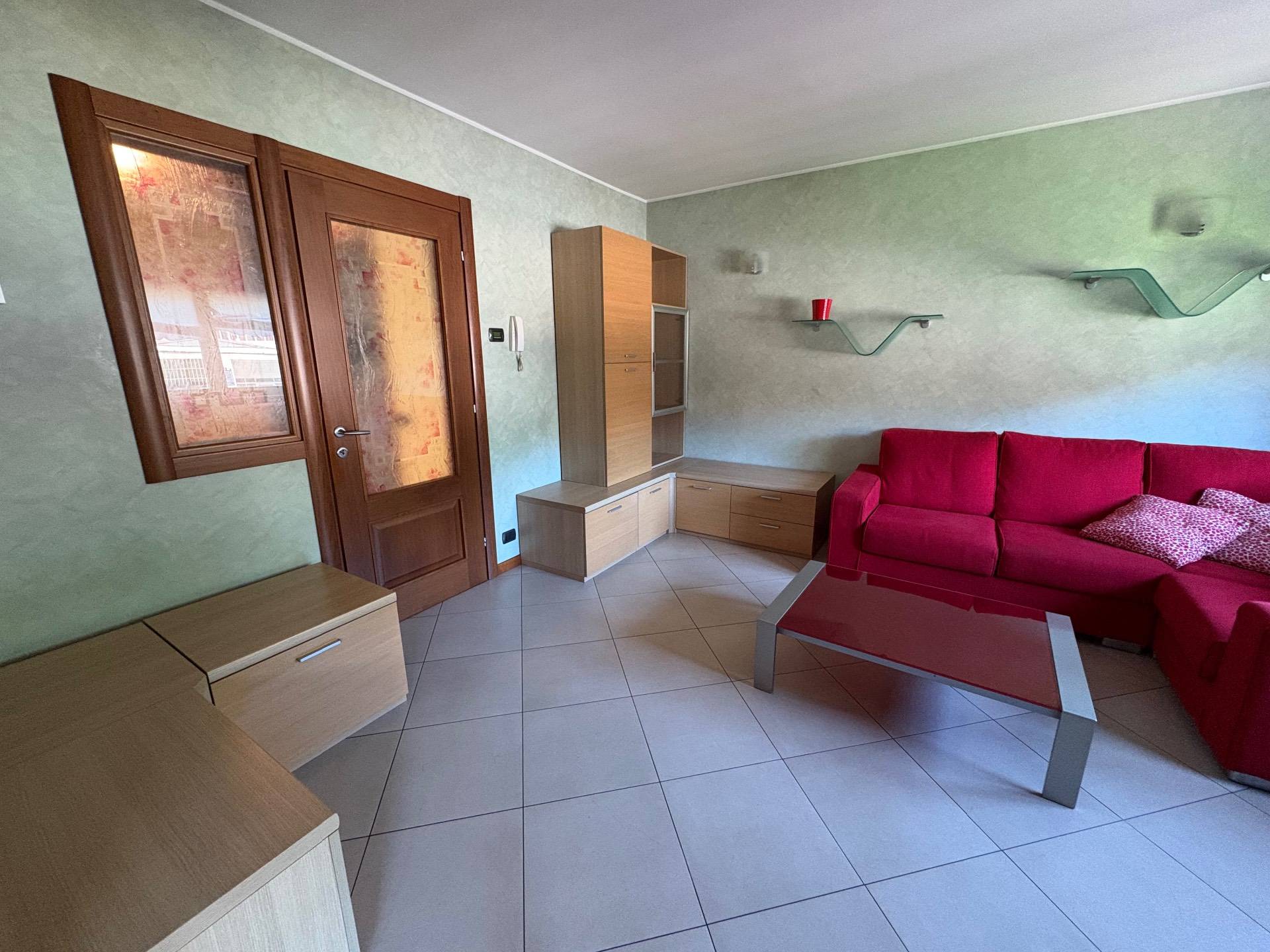 Casa indipendente in vendita a Villa d'Ogna