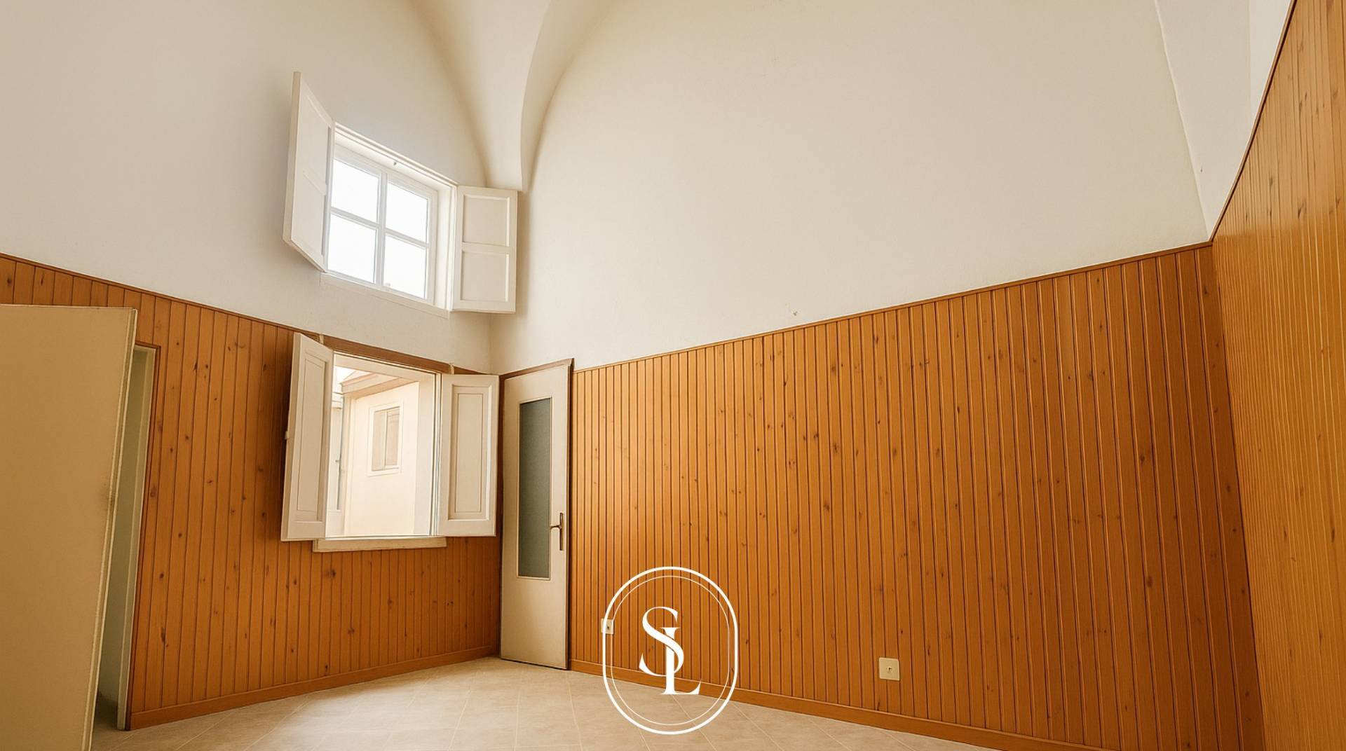 Edificio commerciale o terziario in vendita a Nard, Centro Storico