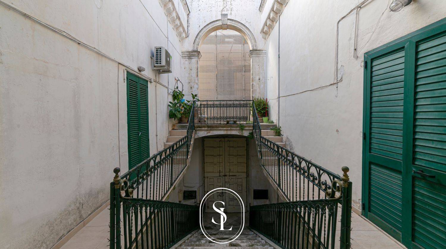 Palazzo Storico in vendita a Nard, Centro Storico