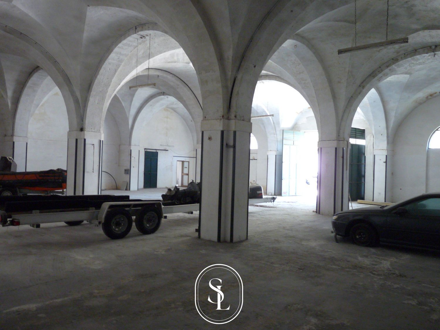 Locale commerciale in vendita a Squinzano