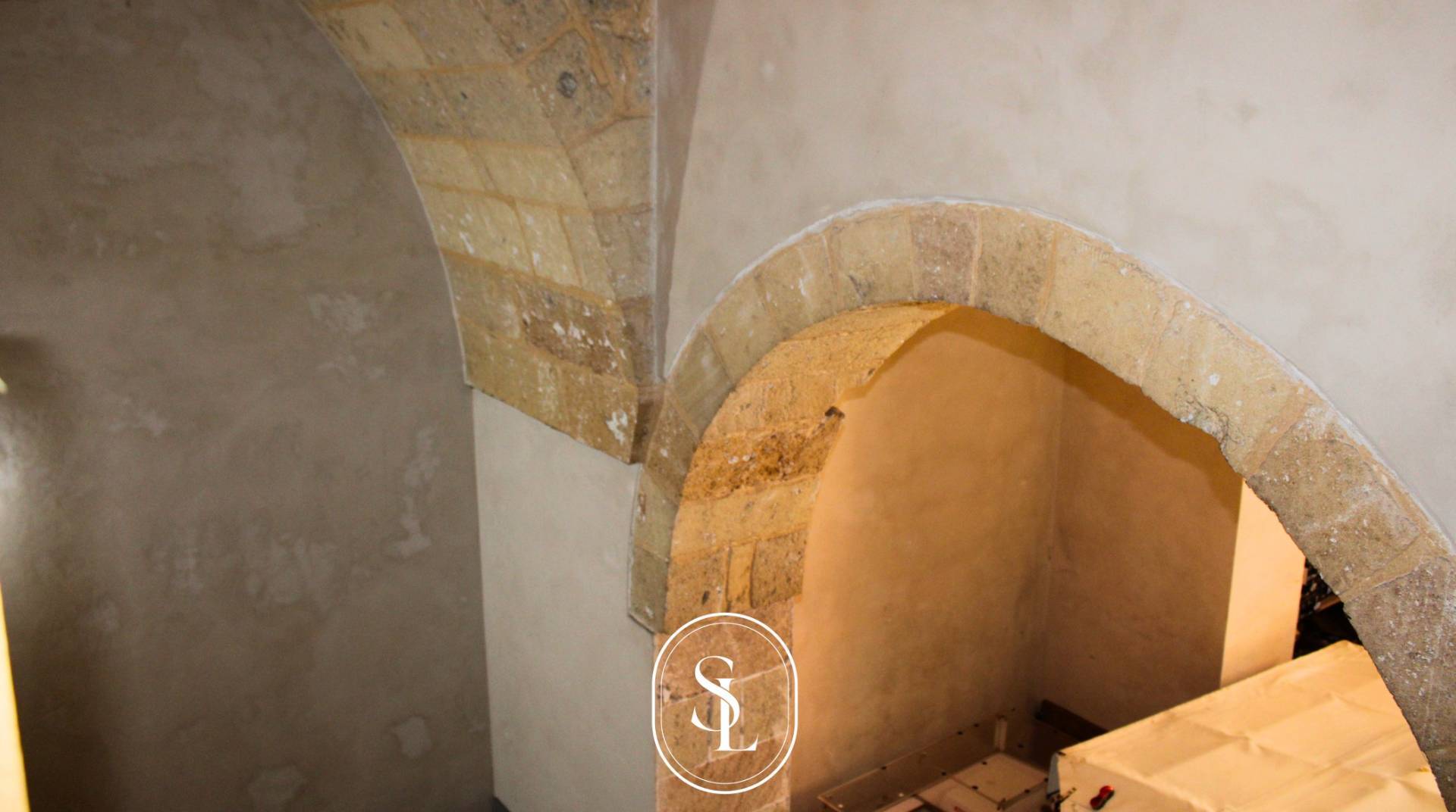 Locale commerciale in vendita a Nard