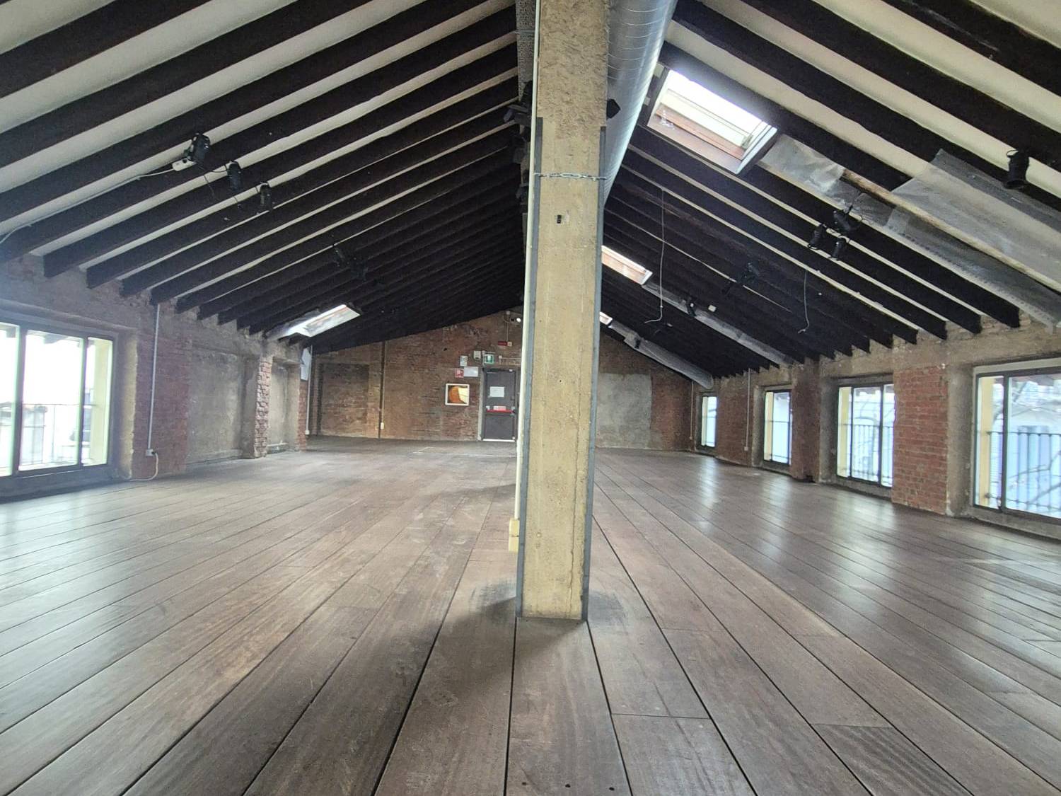 Locale commerciale in affitto a Milano, Centro Storico