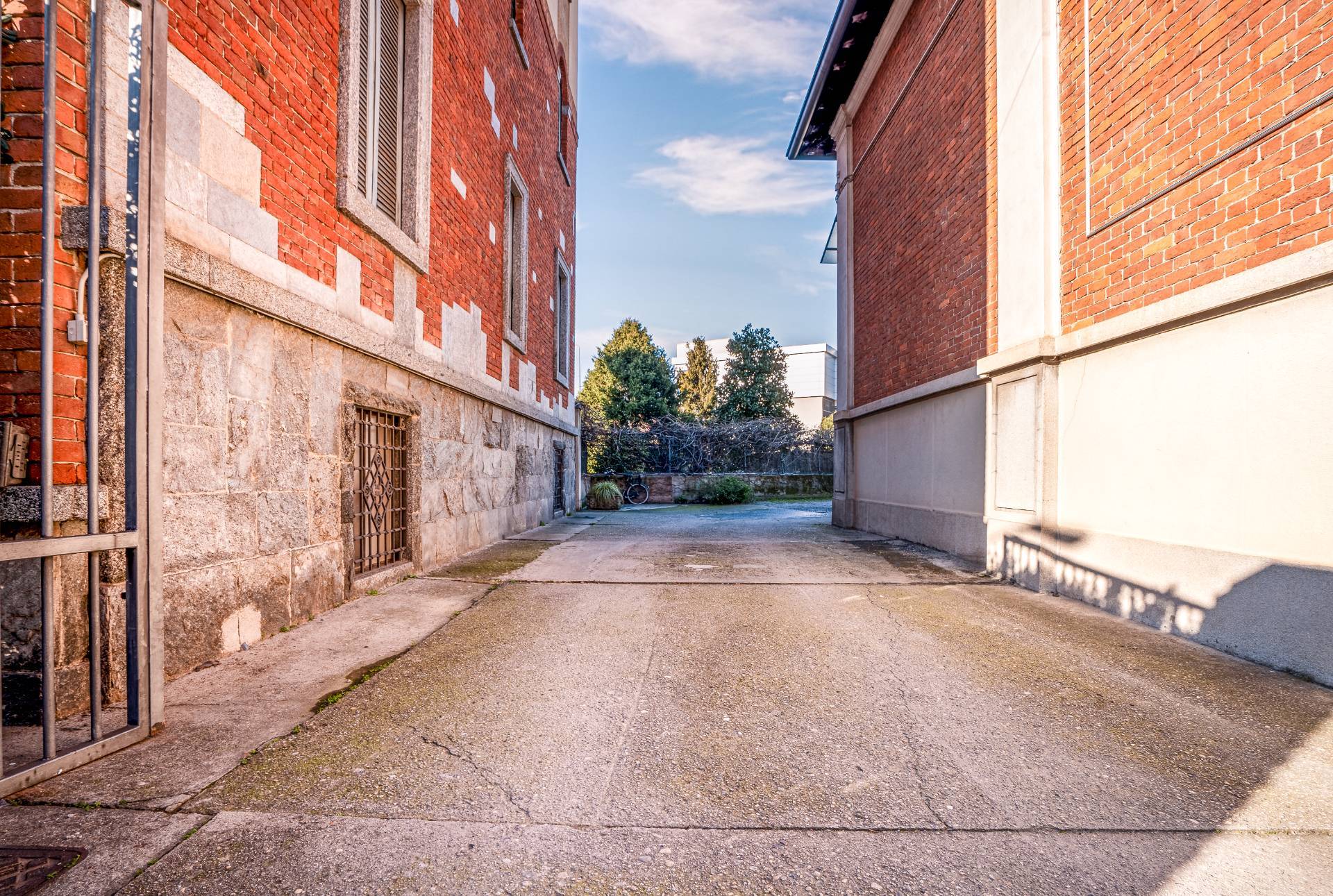 Laboratorio in vendita a Milano, Bicocca, Greco, Monza, Palmanova