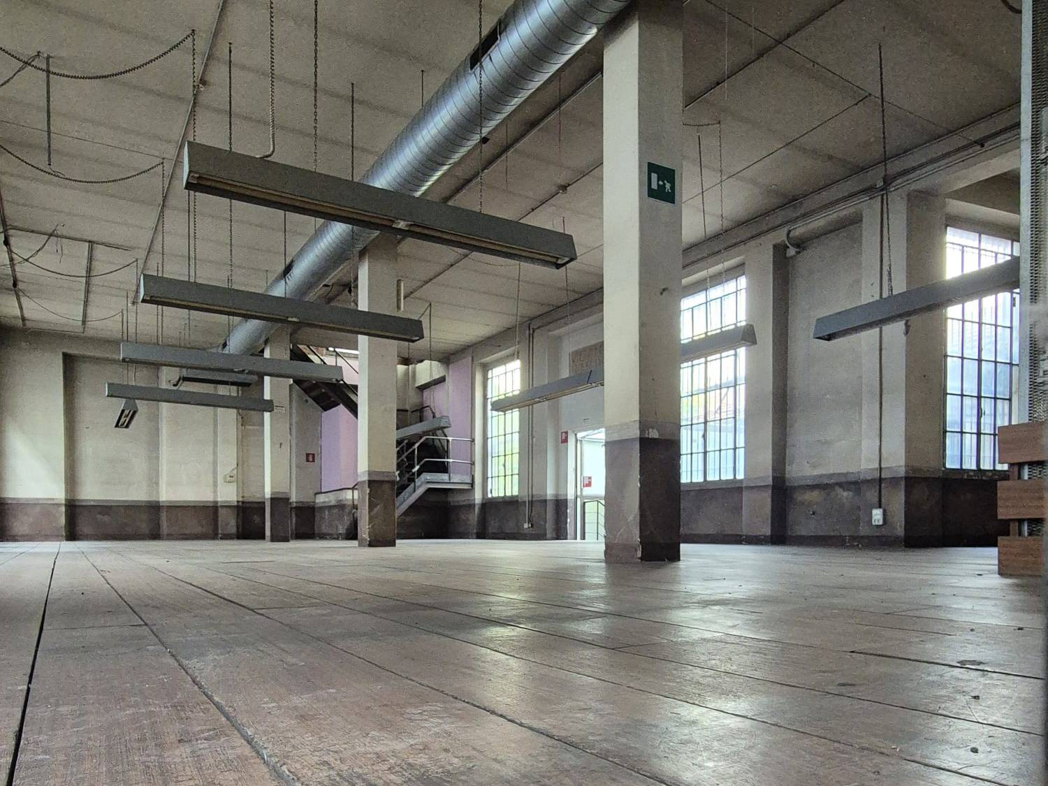 Locale commerciale in vendita a Milano, Centro Storico