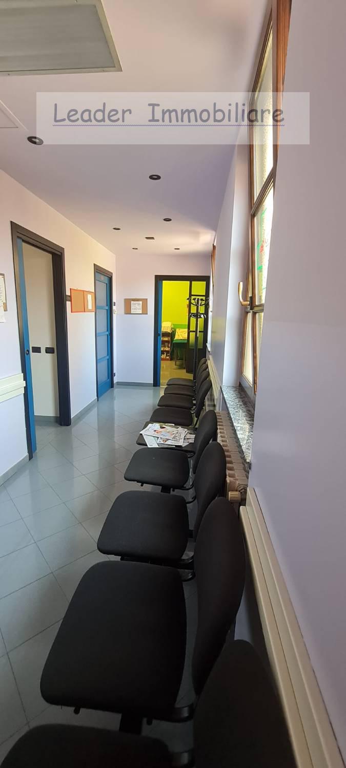 Ufficio in vendita a Bulgarograsso