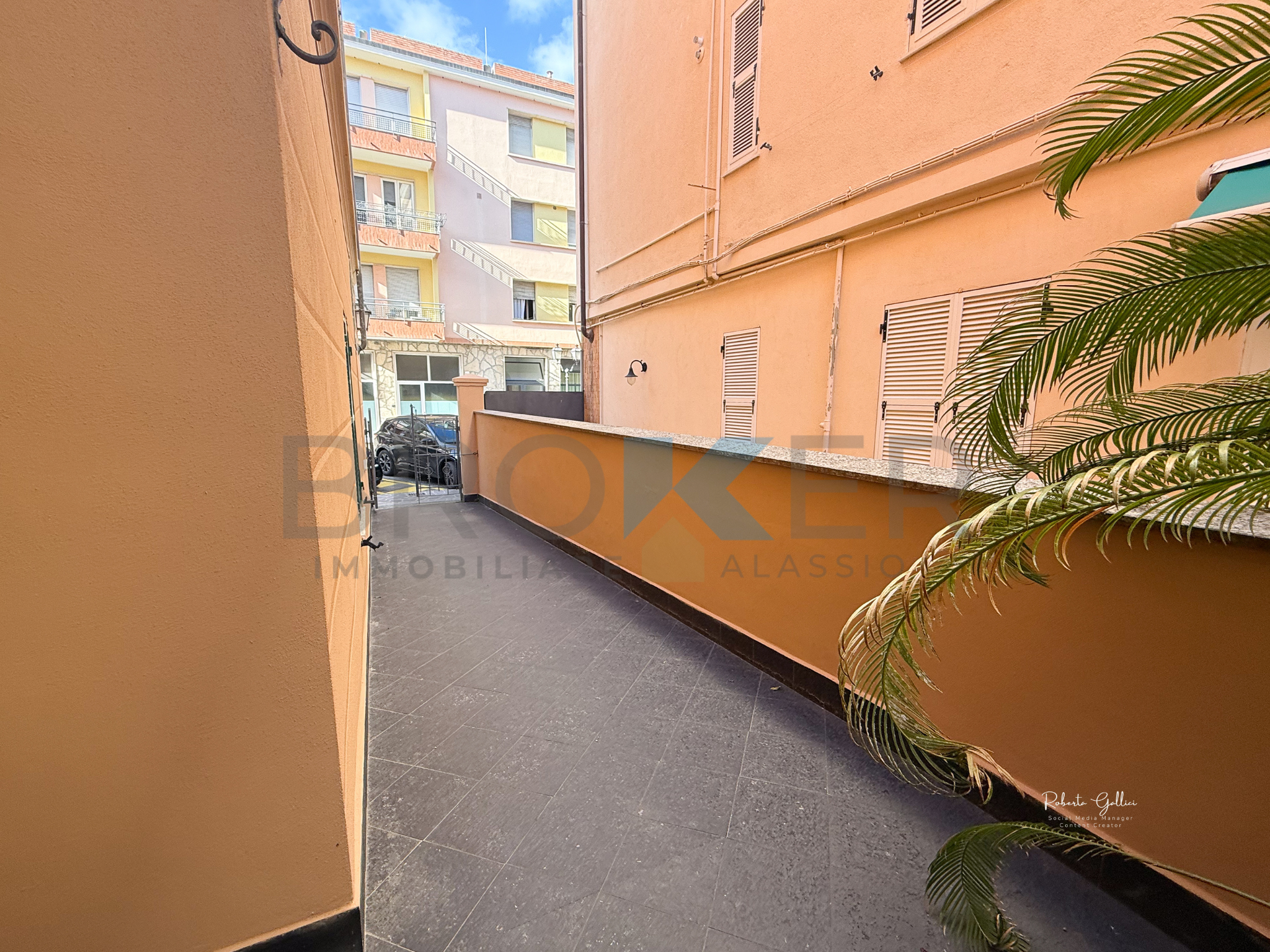 Quadrilocale vista mare in via don boselli 17, Alassio