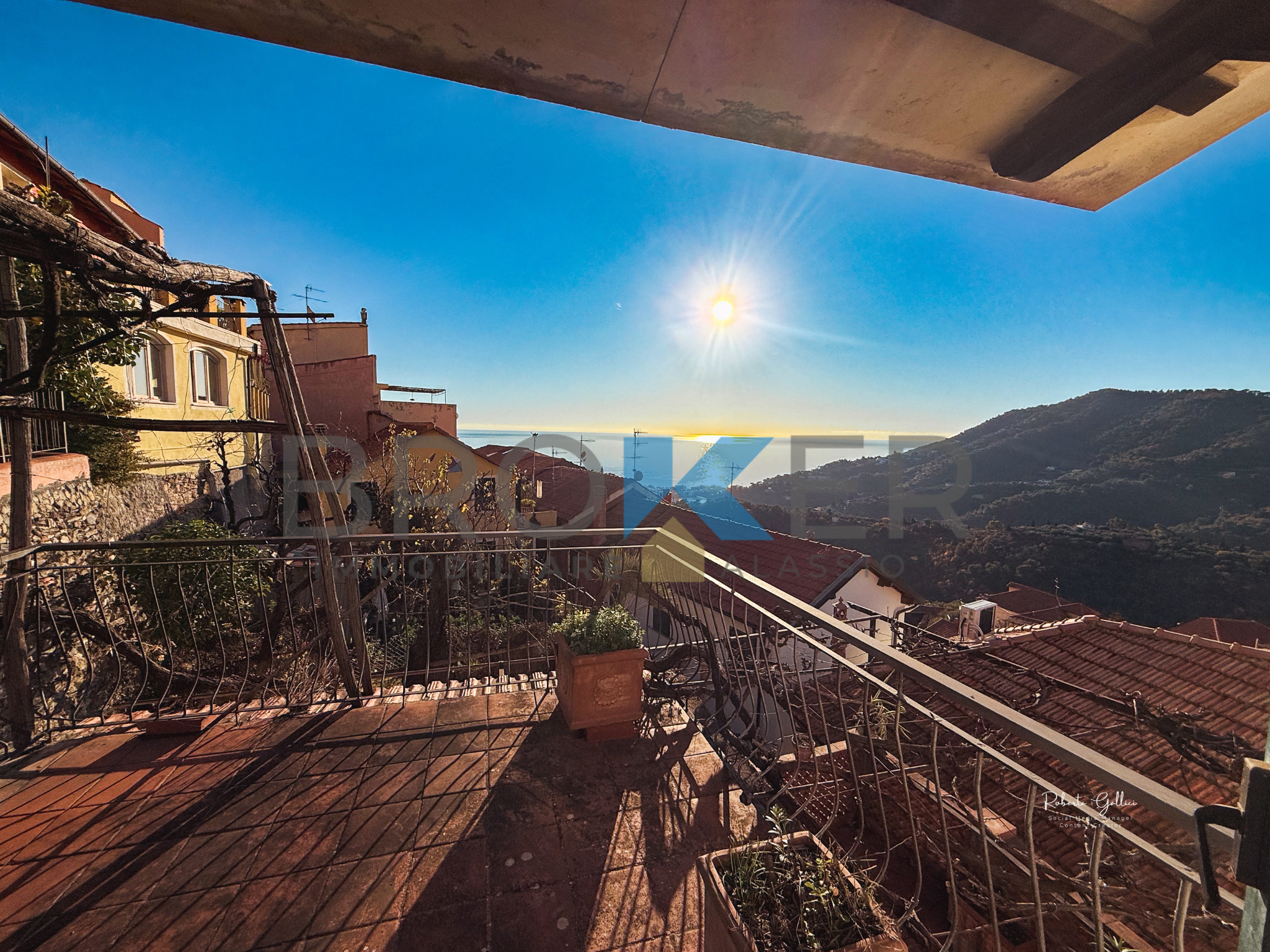 Casa indipendente con giardino in via leon pancaldo, Alassio