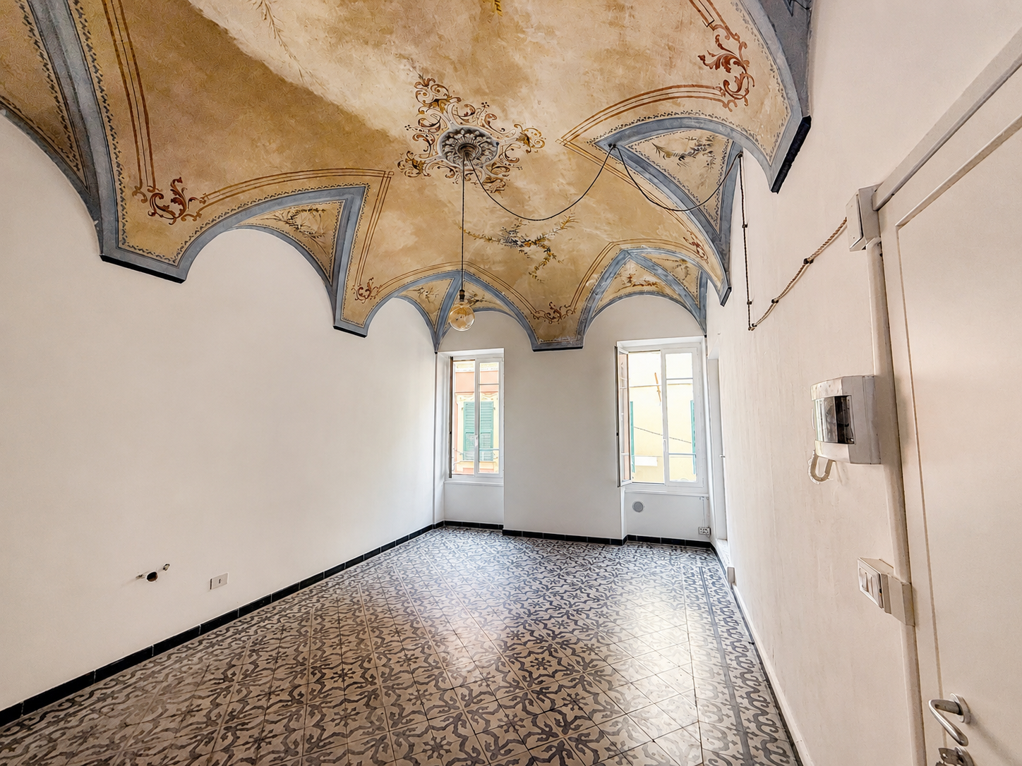 Stabile/Palazzo con terrazzi in via roma 15, Borghetto Santo Spirito
