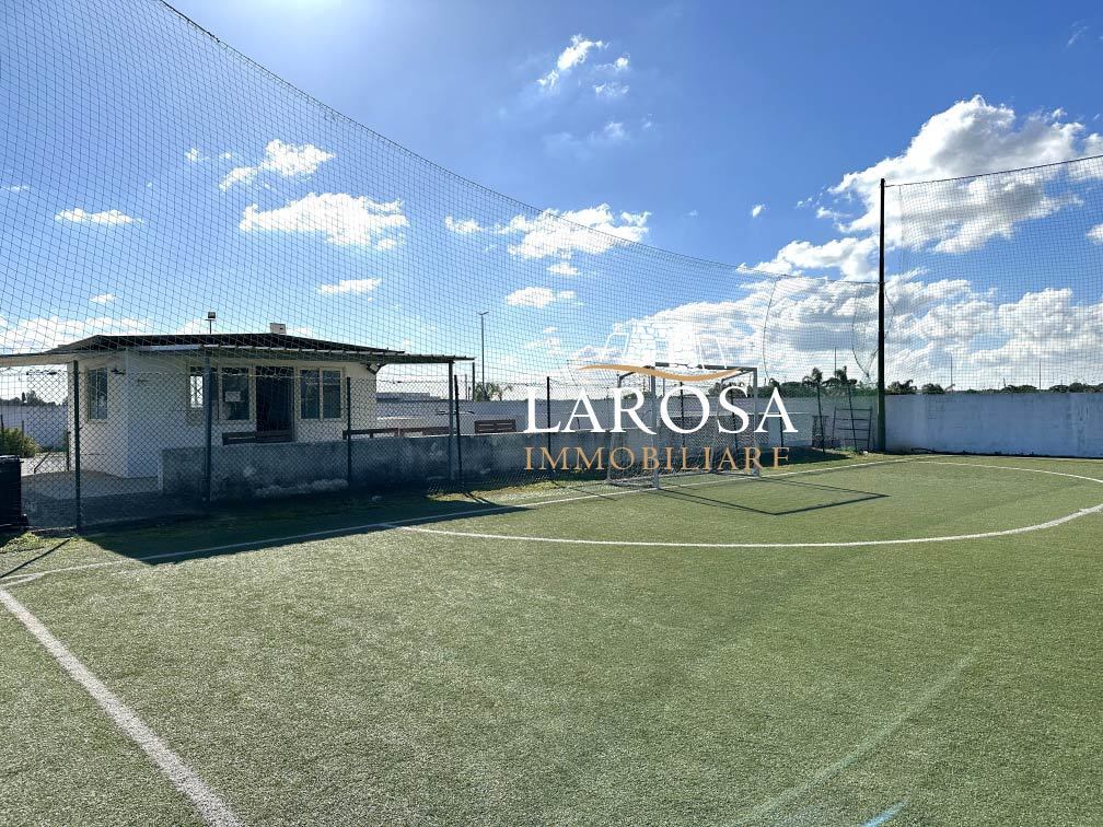 Capannone in vendita in via ugo foscolo, Cavallino