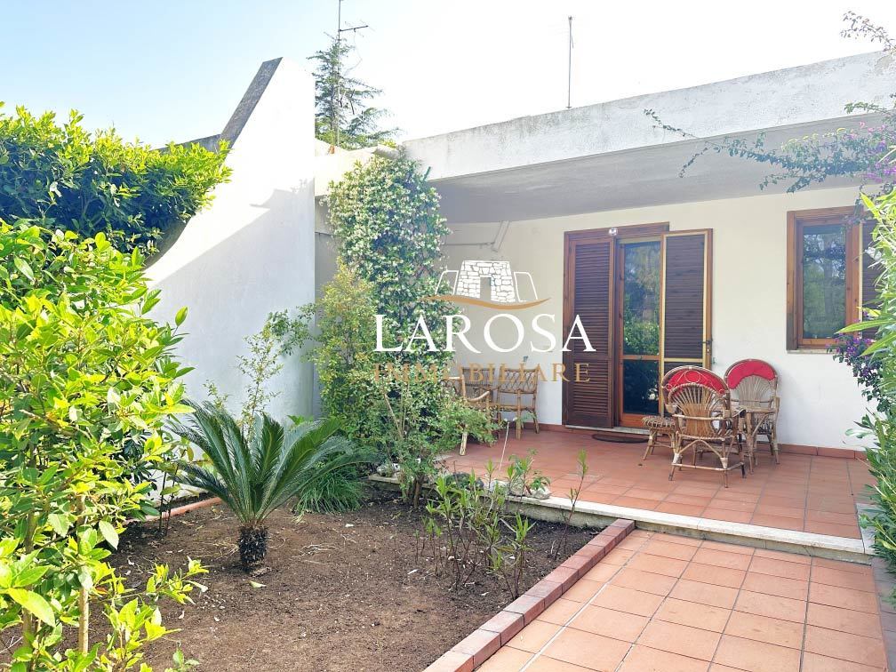 Casa indipendente con giardino in viale degli sceicchi 52, Melendugno